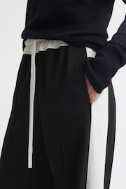 Reiss Black May Wide Wide Leg Contrast Stripe Drawstring Trousers - Image 4 of 6