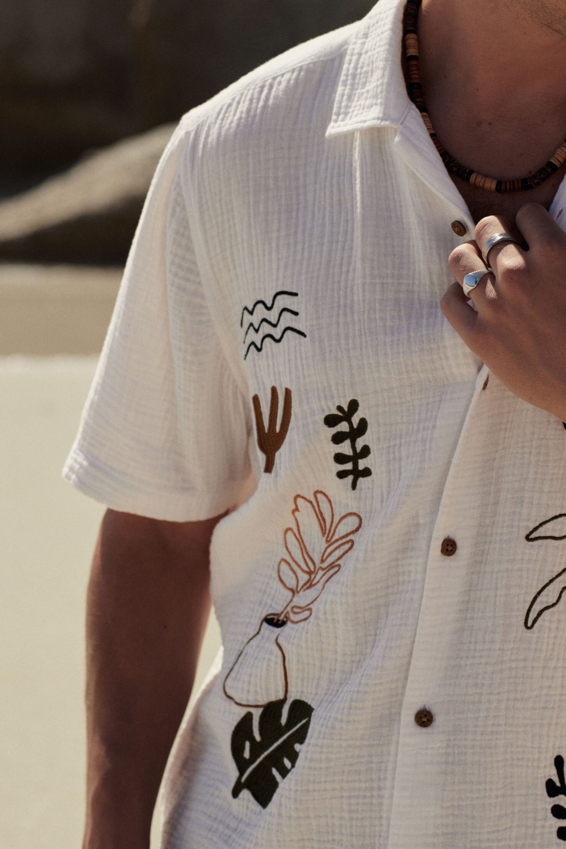 White Short Sleeve Embroidered Shirt with Cuban Collar - Image 5 of 8