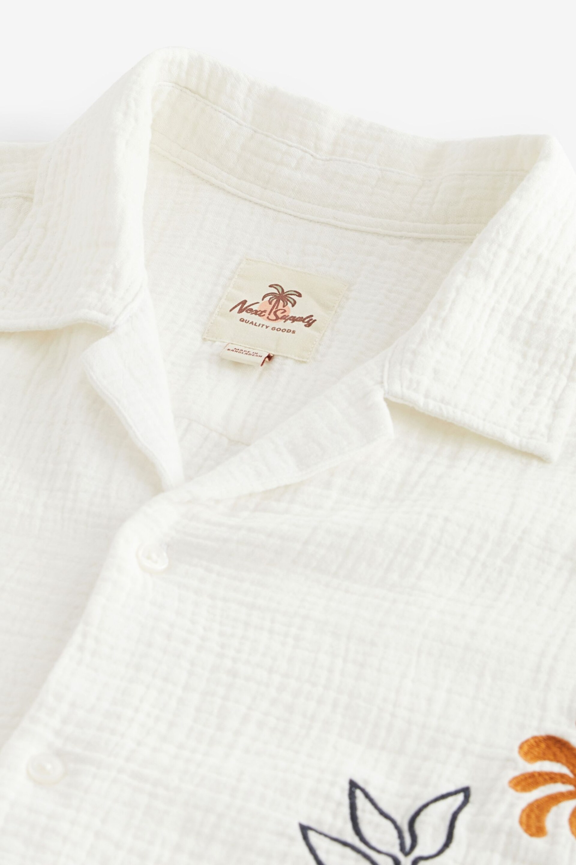White Short Sleeve Embroidered Shirt with Cuban Collar - Image 8 of 8