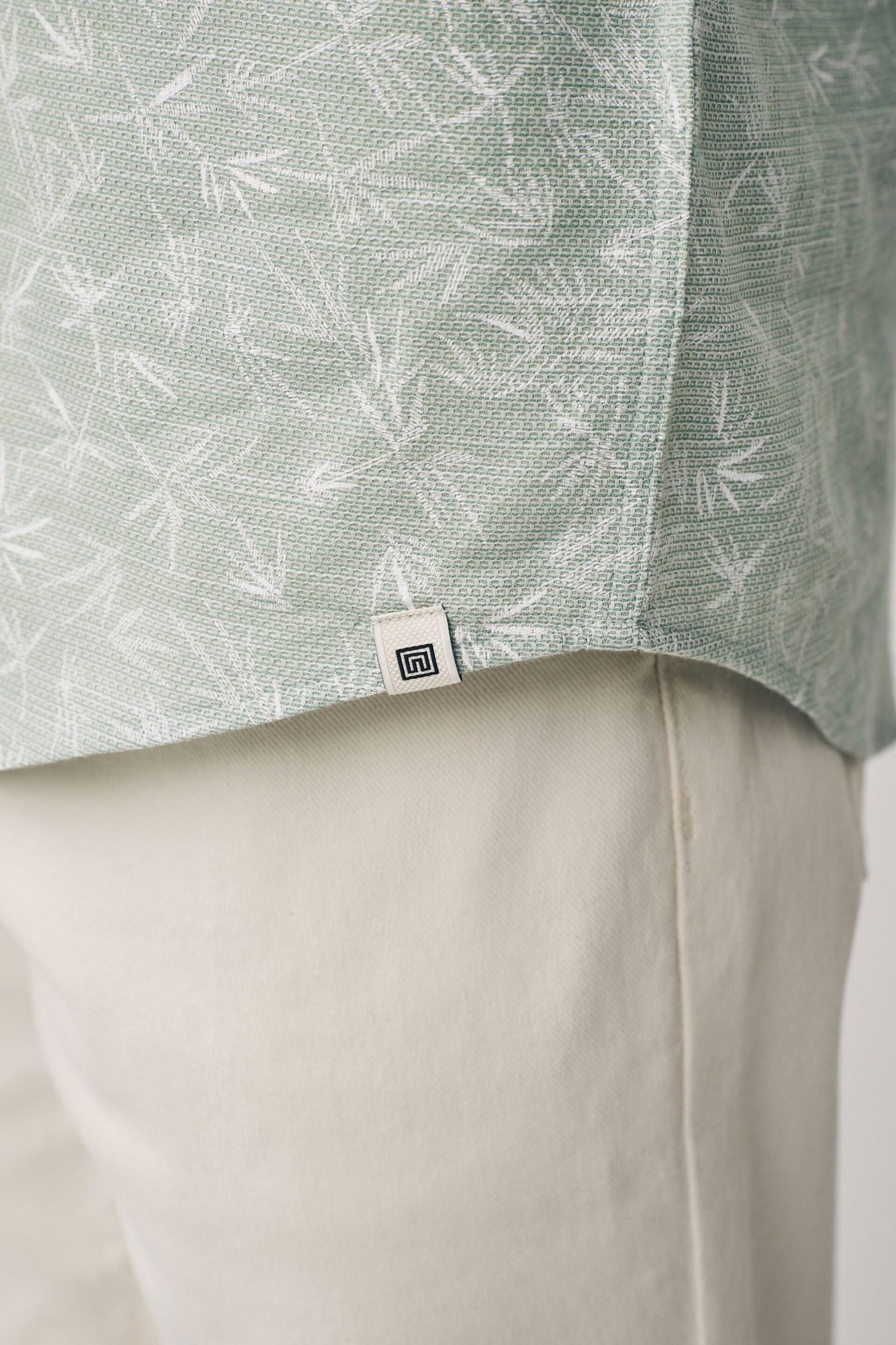 Green Textured Floral Short Sleeve Shirt - Image 6 of 9