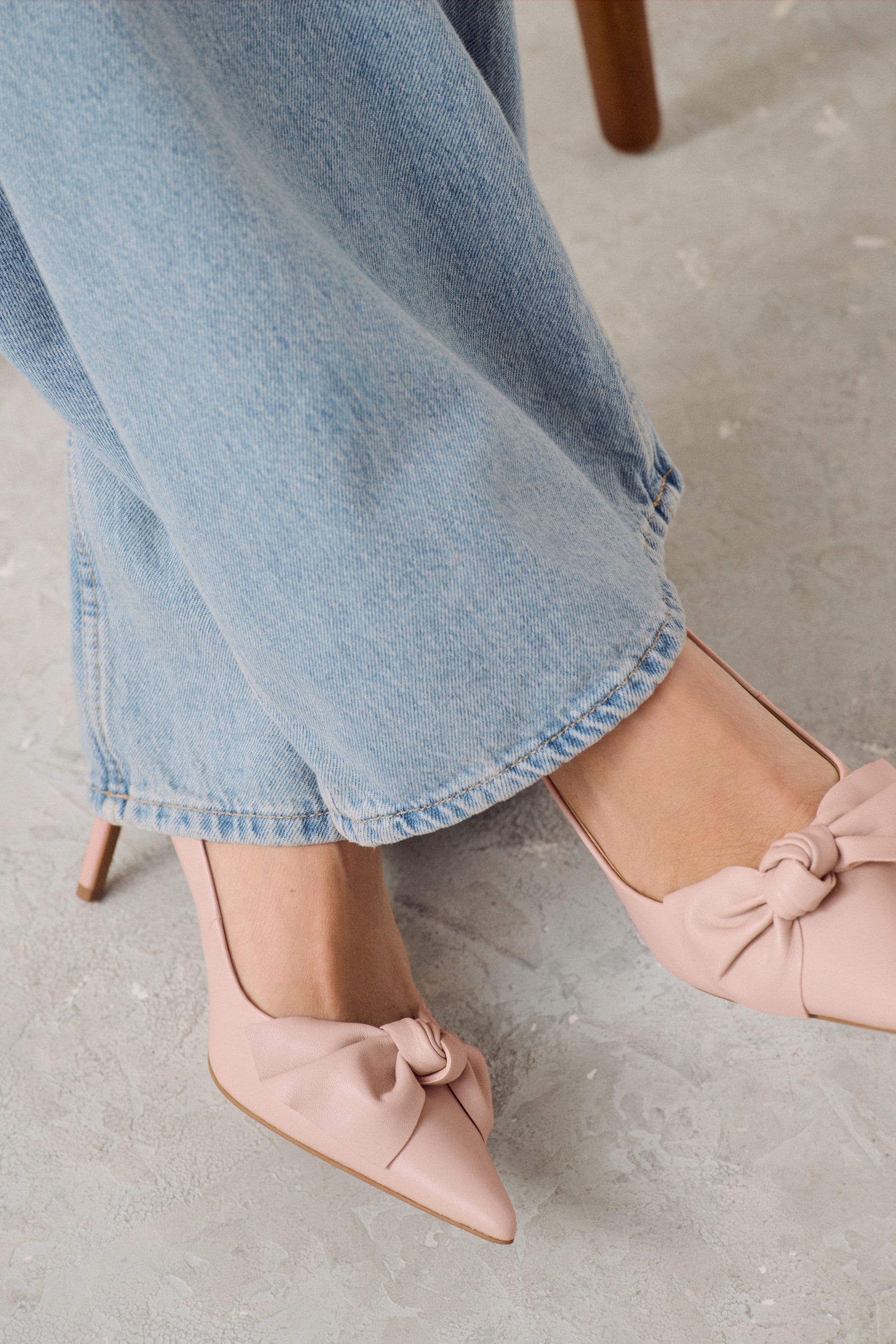 NEXT Nude Pink Forever Comfort Leather Bow Mid Court Shoes 8 EU 42 Womens