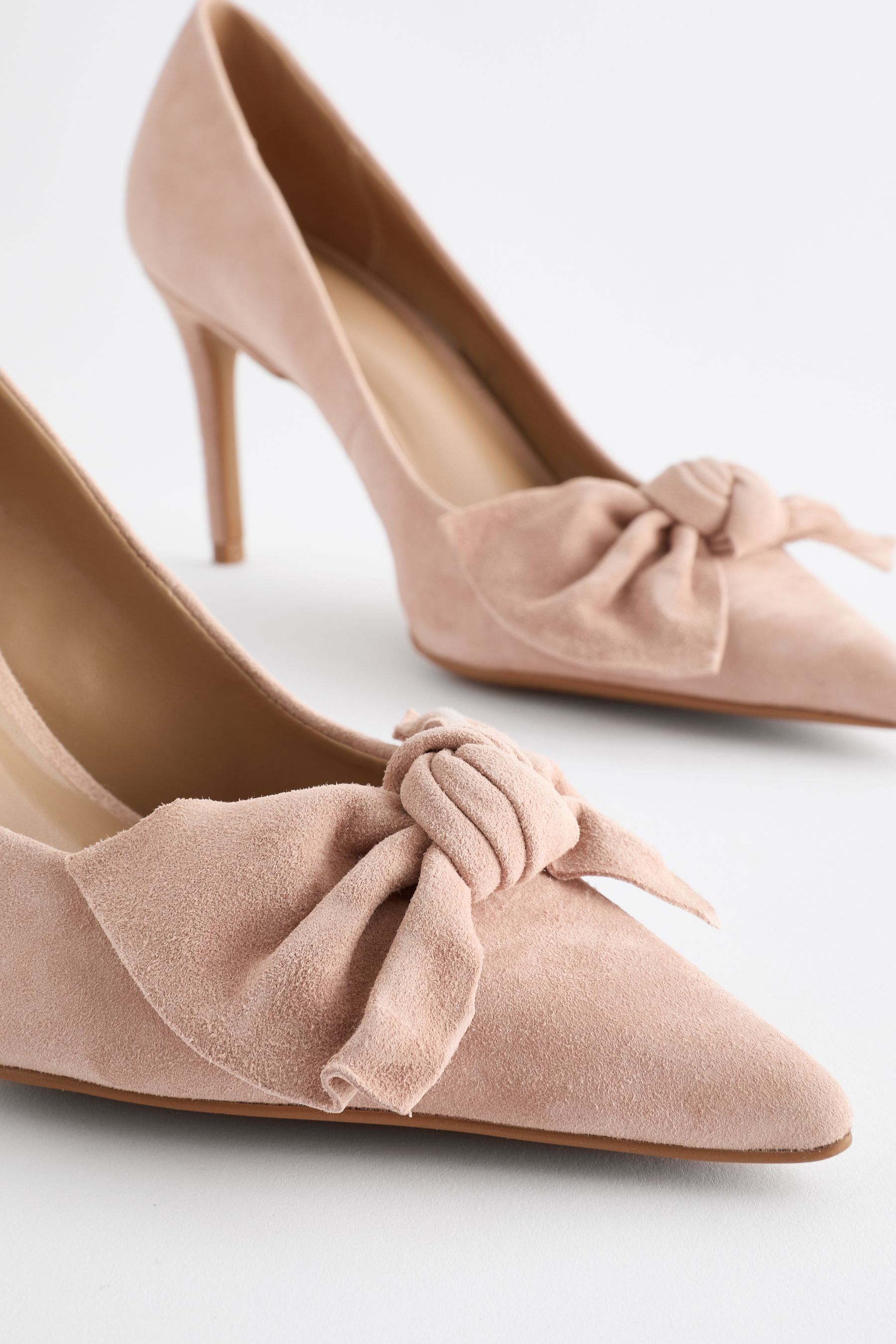 Nude shoes with bow store