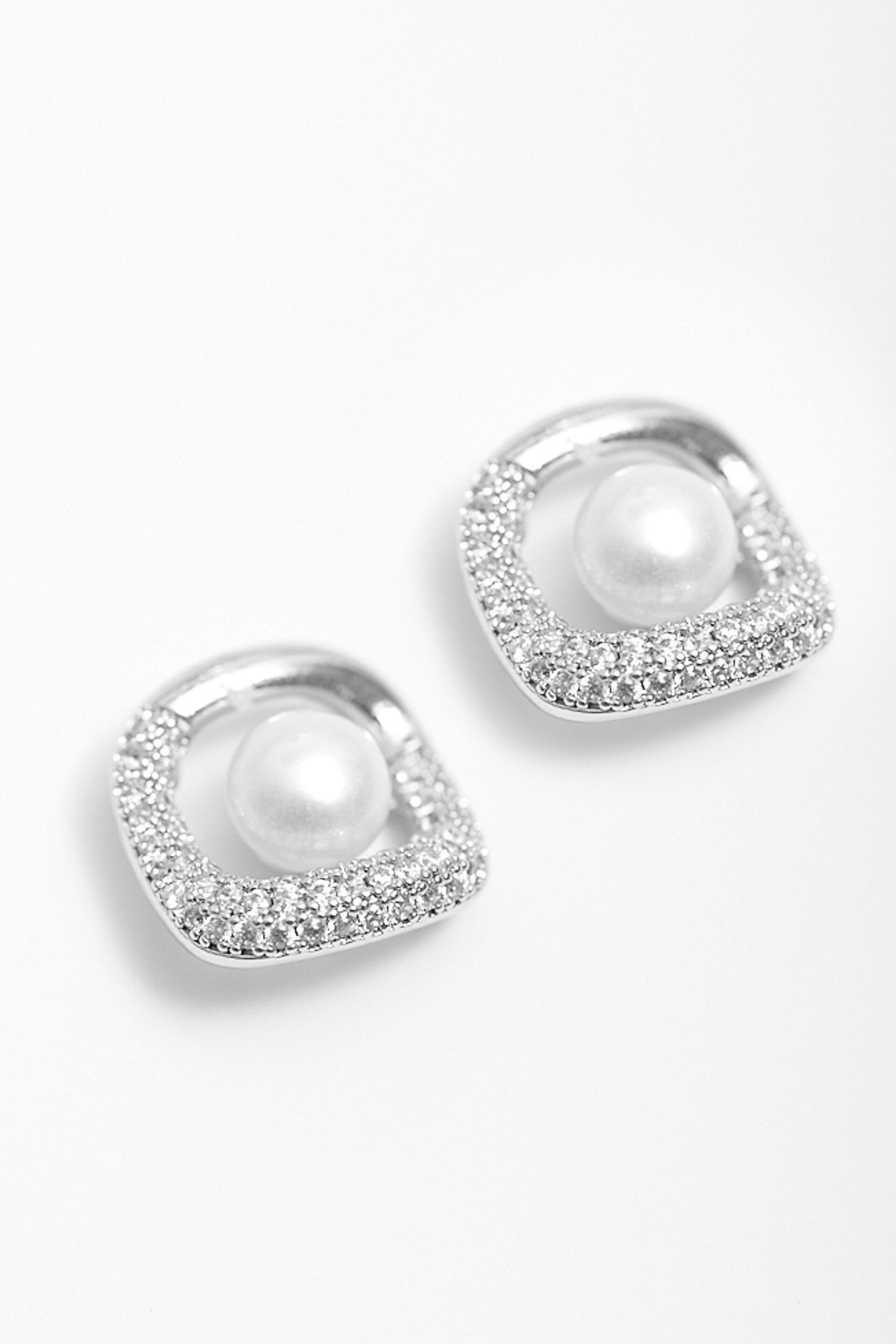 Jon Richard Silver Tone Freshwater Pearl Centre Stud Earrings - Image 3 of 3