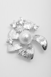 Jon Richard Silver Tone Pearl Centre Floral Stud Earrings - Image 3 of 3