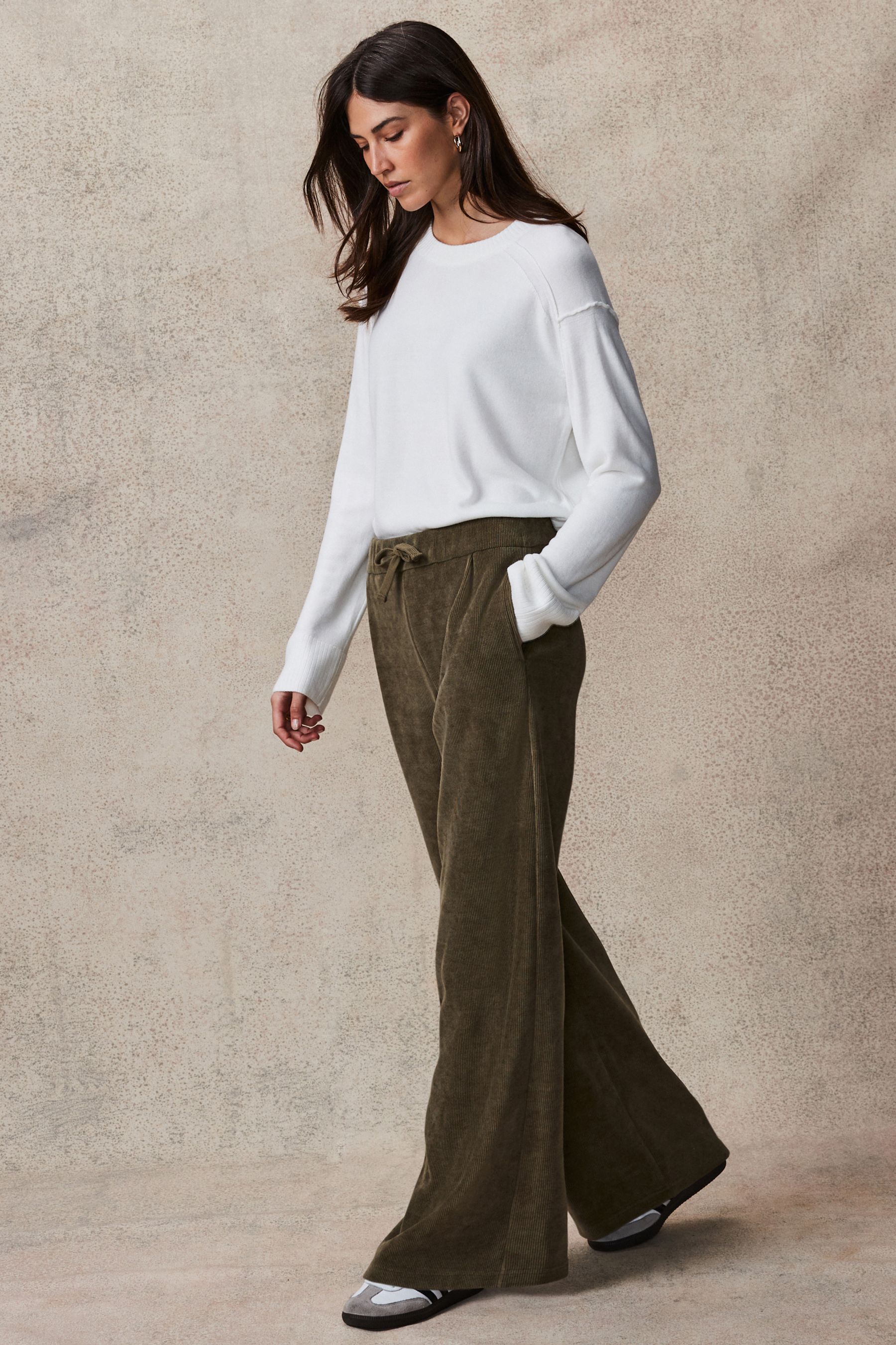 Soft white jumper 2025
