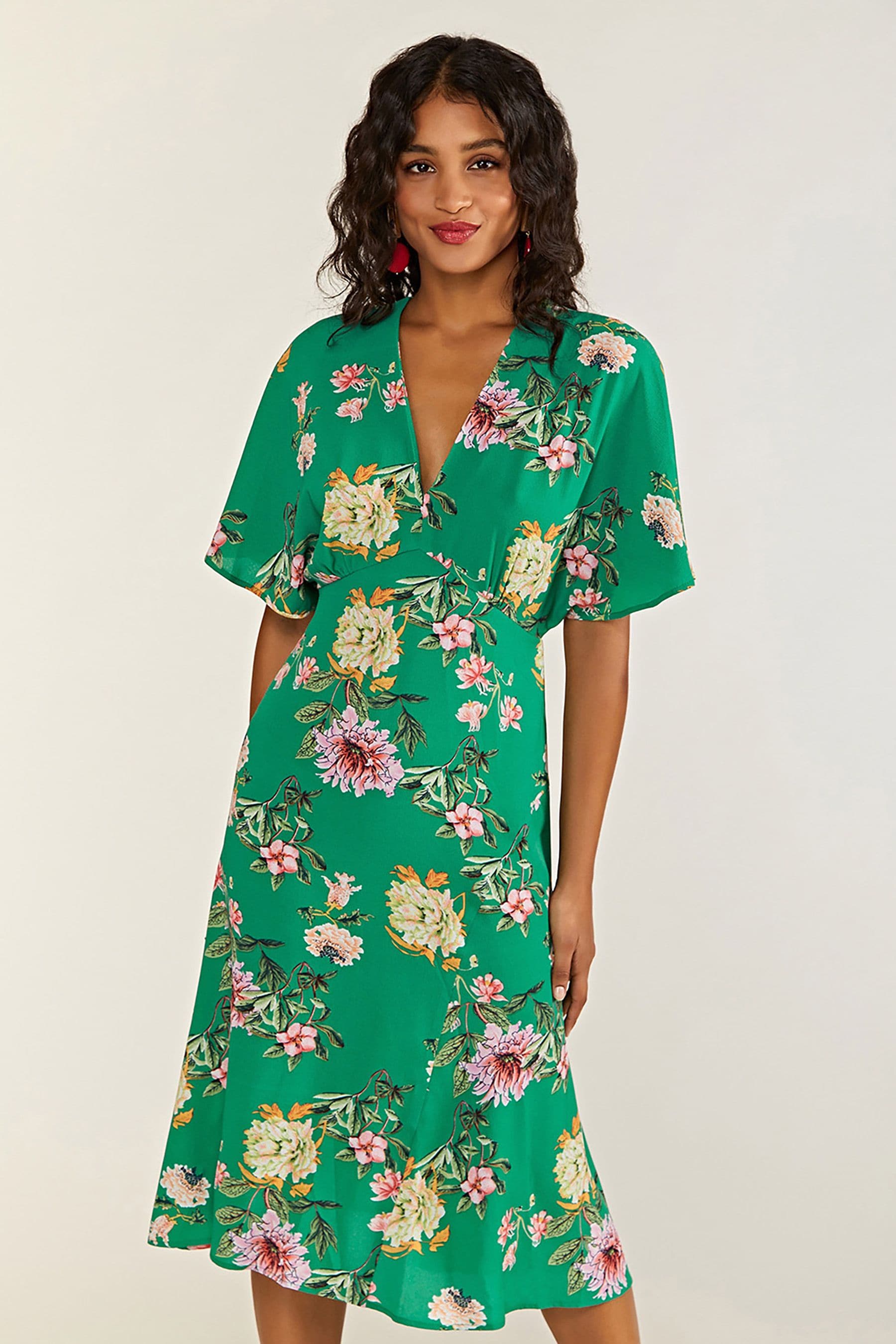 Buy Yumi Green Crane Print Kimono Midi Dress from Next Luxembourg