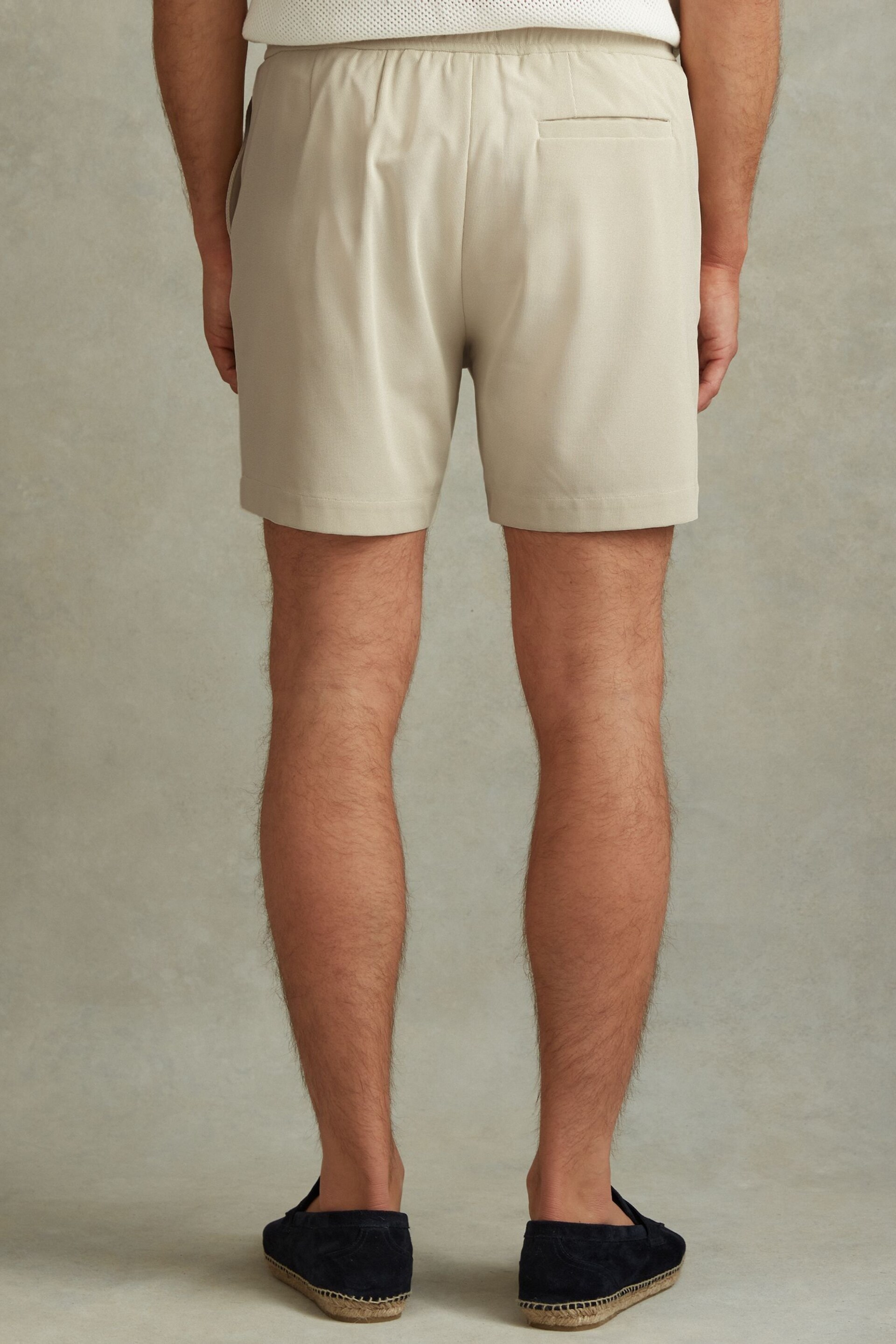 Reiss Stone Newmark Textured Drawstring Shorts - Image 4 of 5