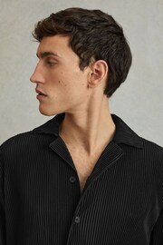 Reiss Black Icon Plisse Cuban Collar Shirt - Image 3 of 5