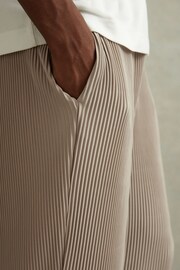 Reiss Champagne Malin Elasticated Plisse Trousers - Image 3 of 6