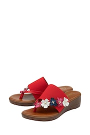 Lotus Red Toe-Post Wedge Sandals - Image 2 of 4