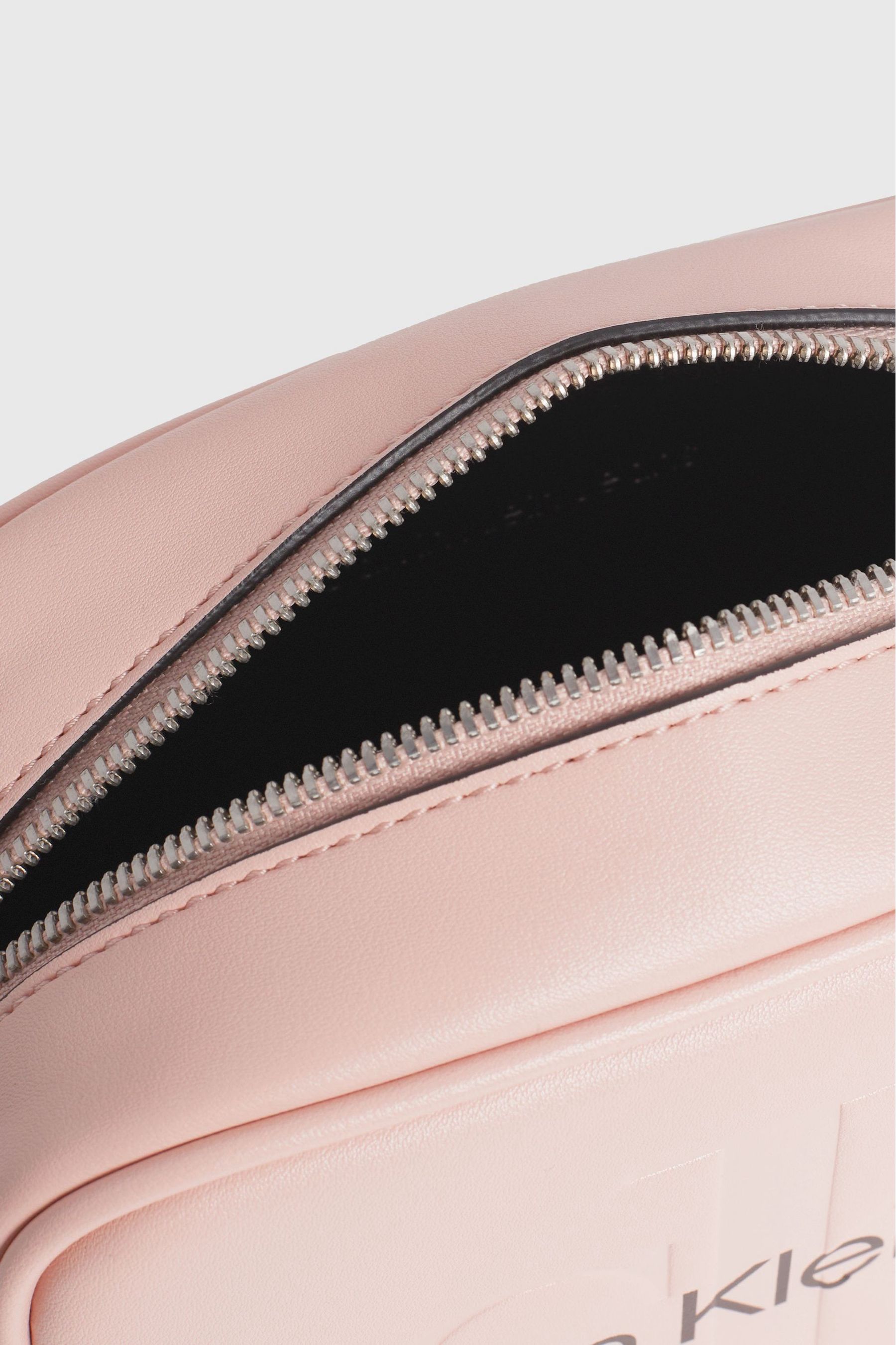 Calvin klein crossbody pink online