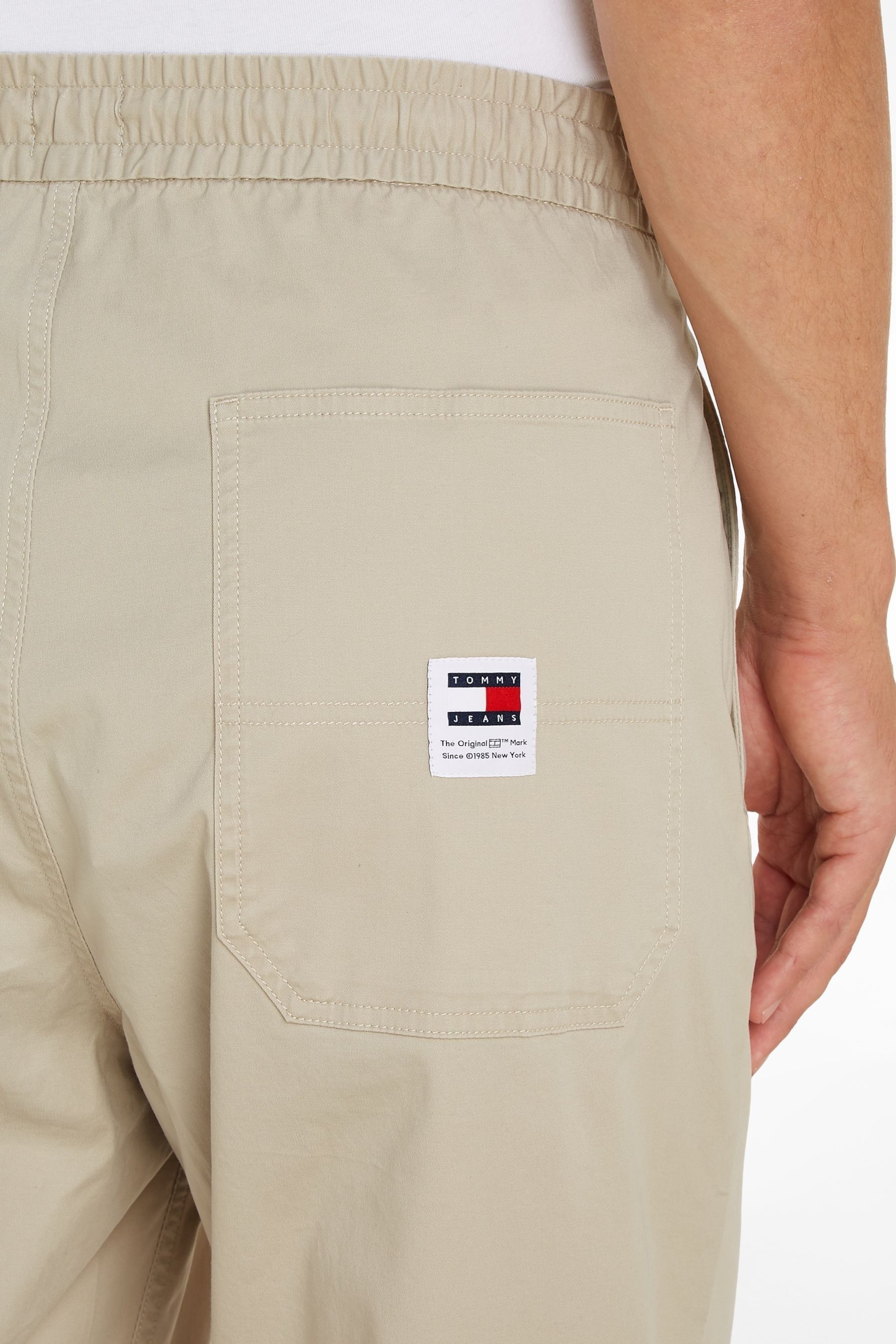 Tommy Jeans Cream Aiden Tapered Trousers - Image 3 of 6