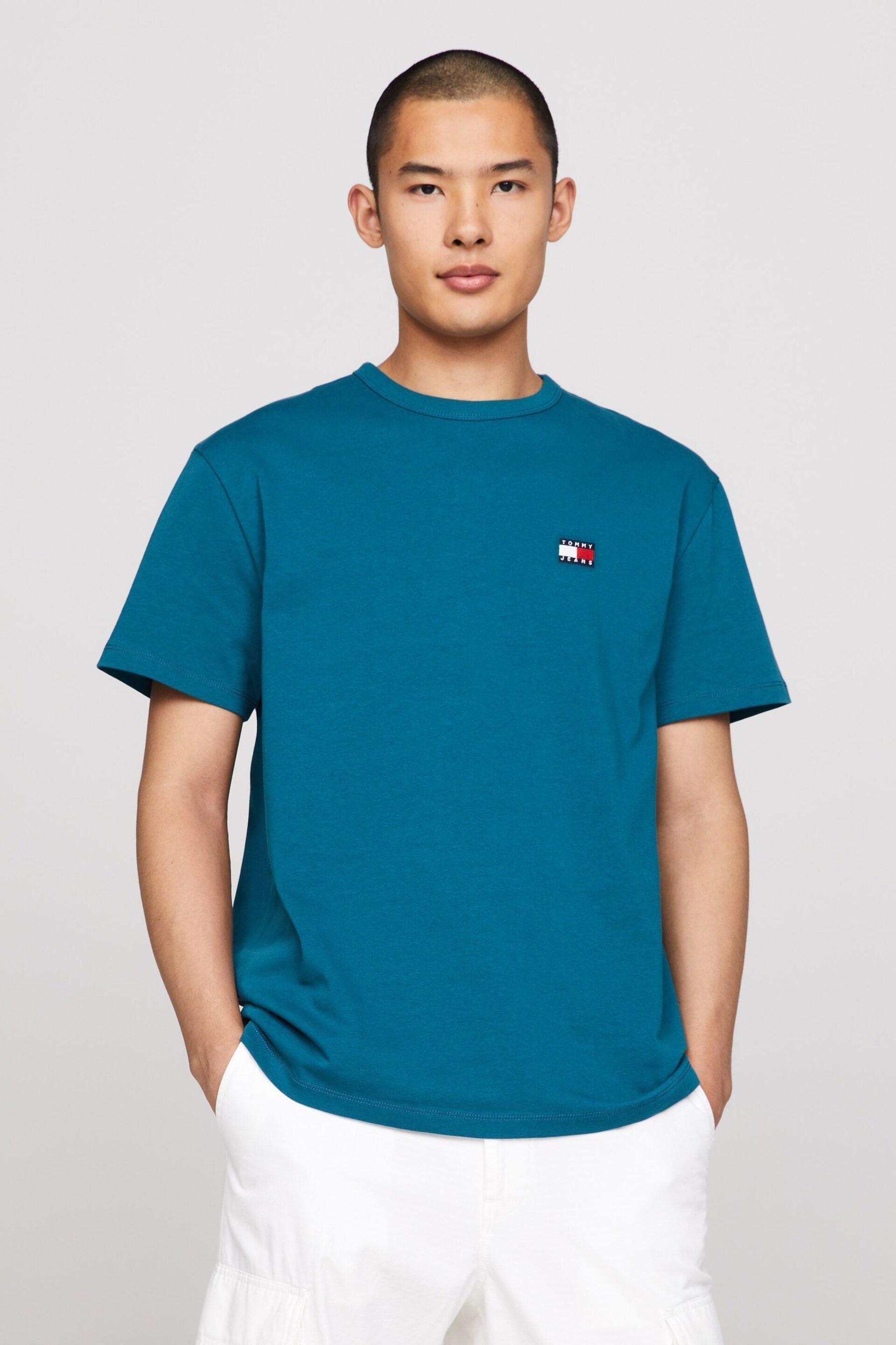 Tommy Jeans Regular Fit Badge T-Shirt - Image 1 of 5