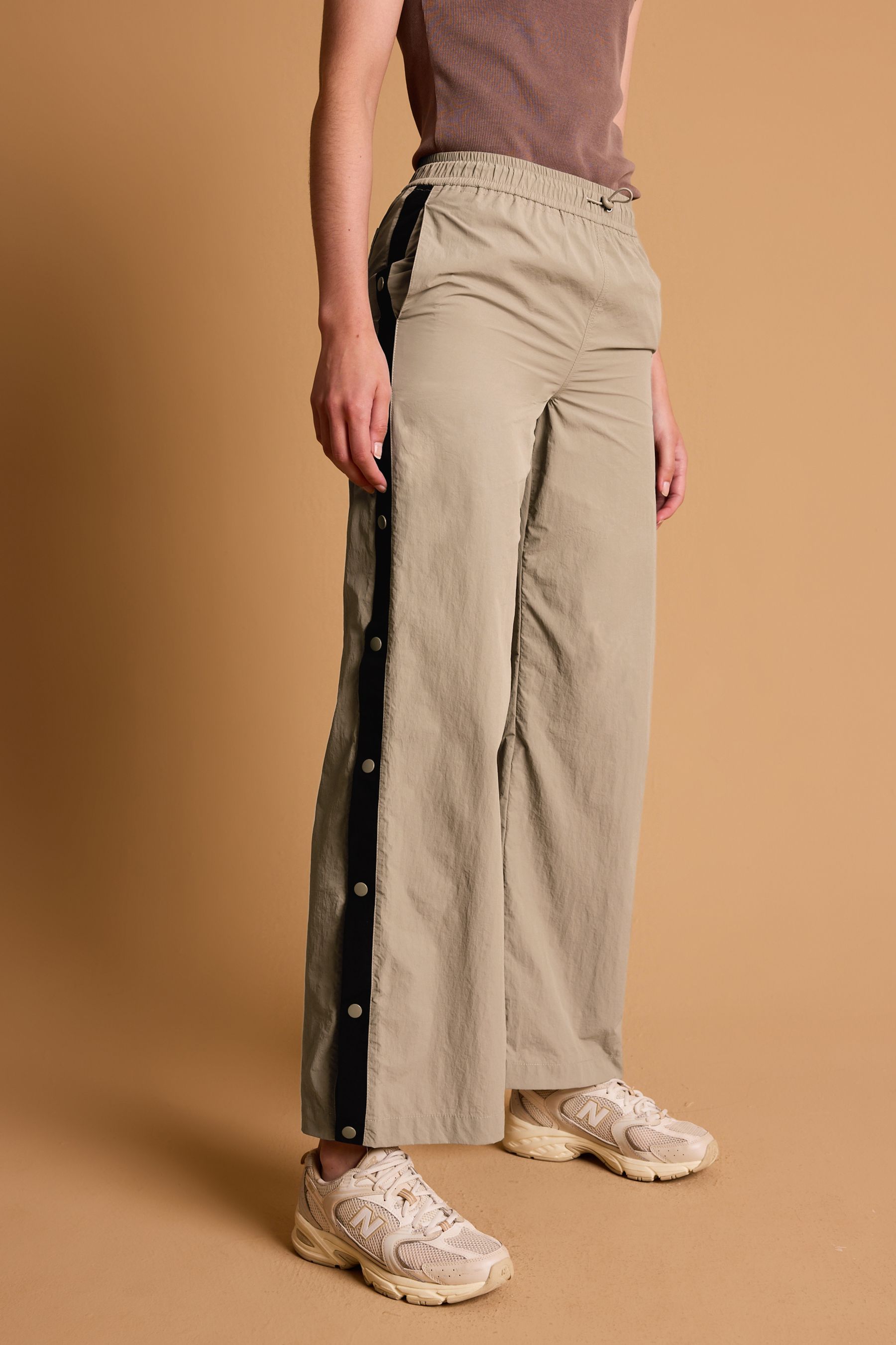 Nike nylon colour block popper pants store