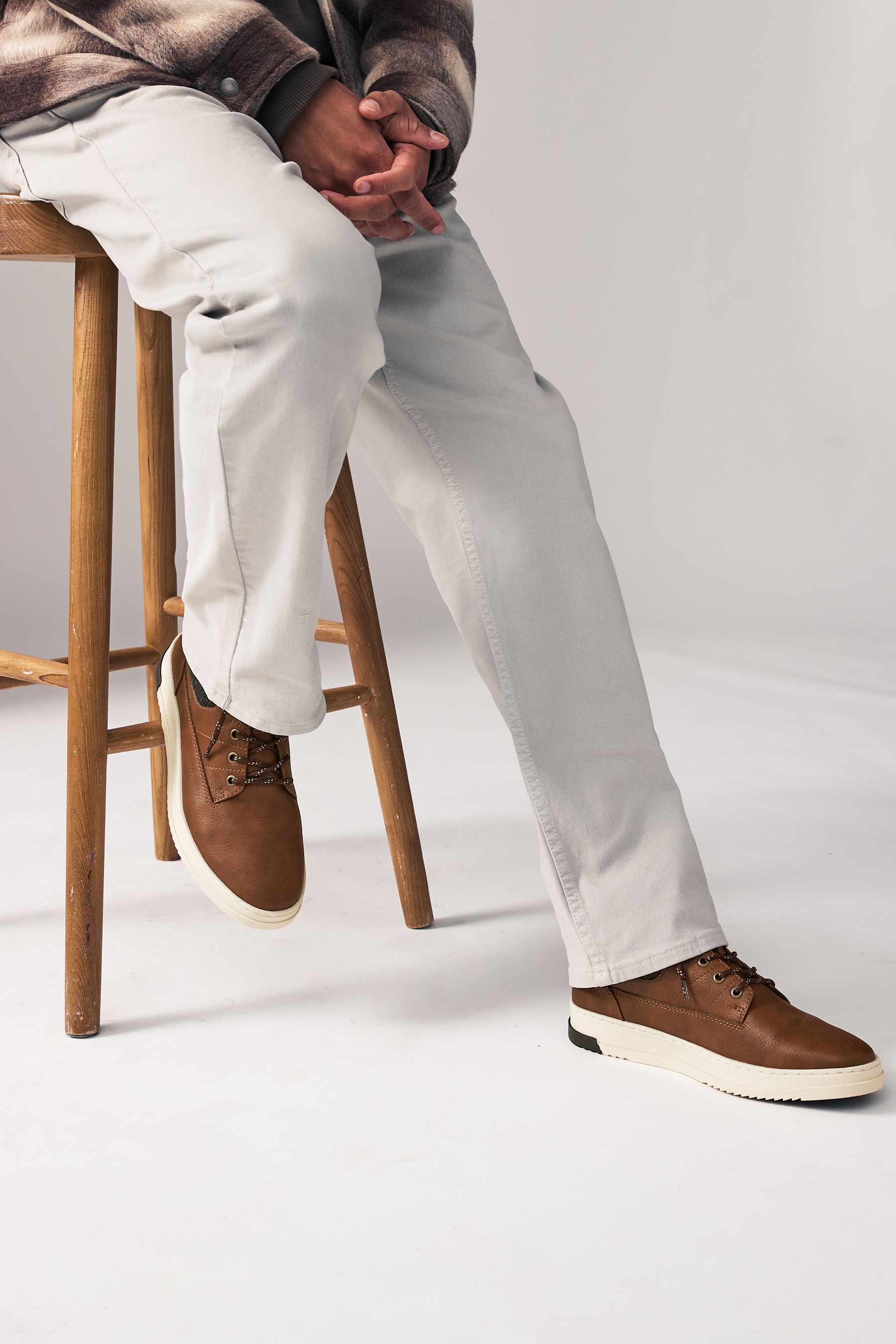 Sports boots online discount