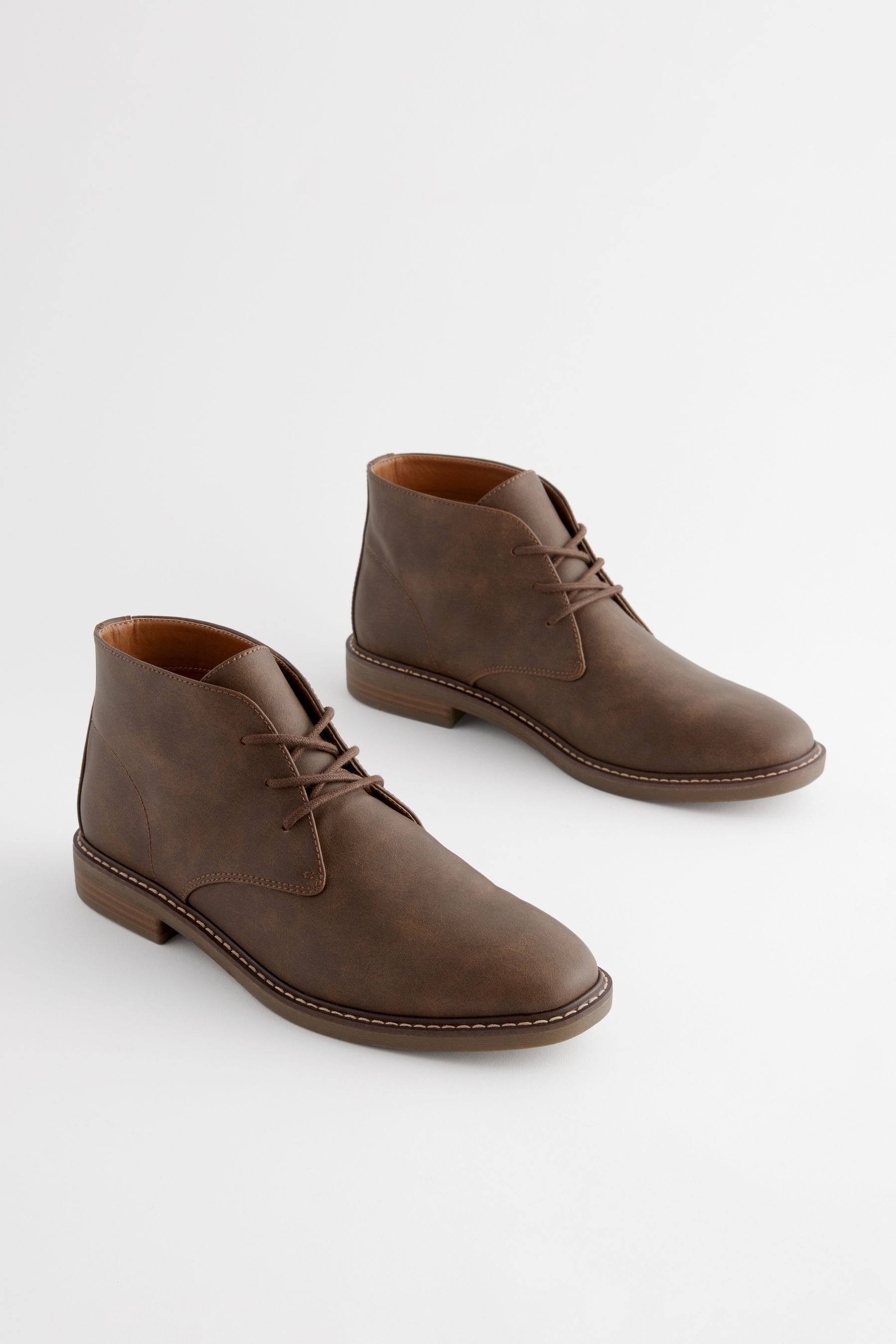 Brown chukka shoes clearance