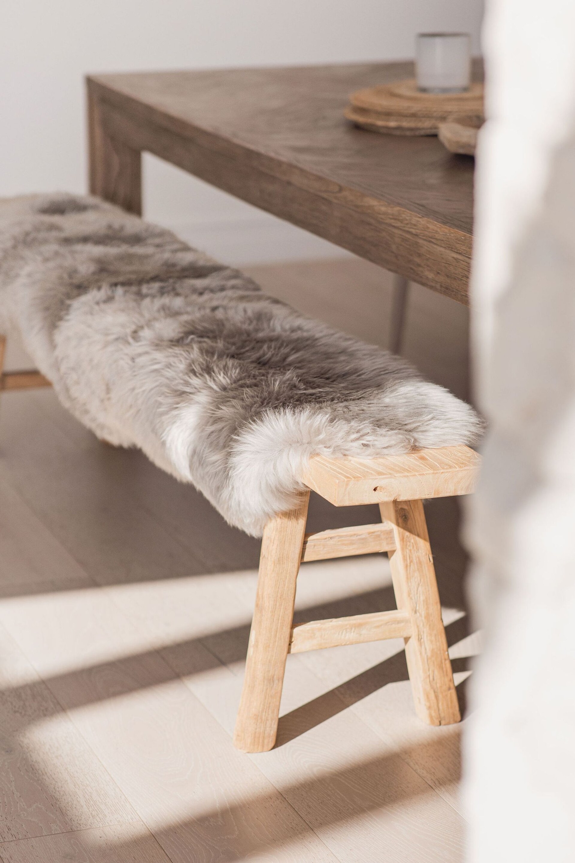 Naturally Sheepskins Silver Grey Double Sheepskin Rug - Image 3 of 5