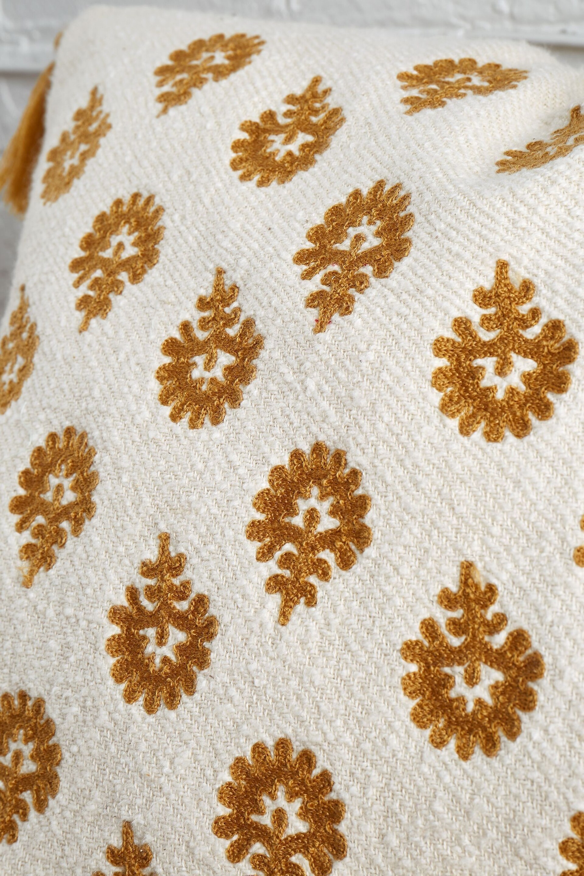 Pineapple Elephant Ochre Yellow Raya Tassel Cotton Cushion - Image 3 of 5
