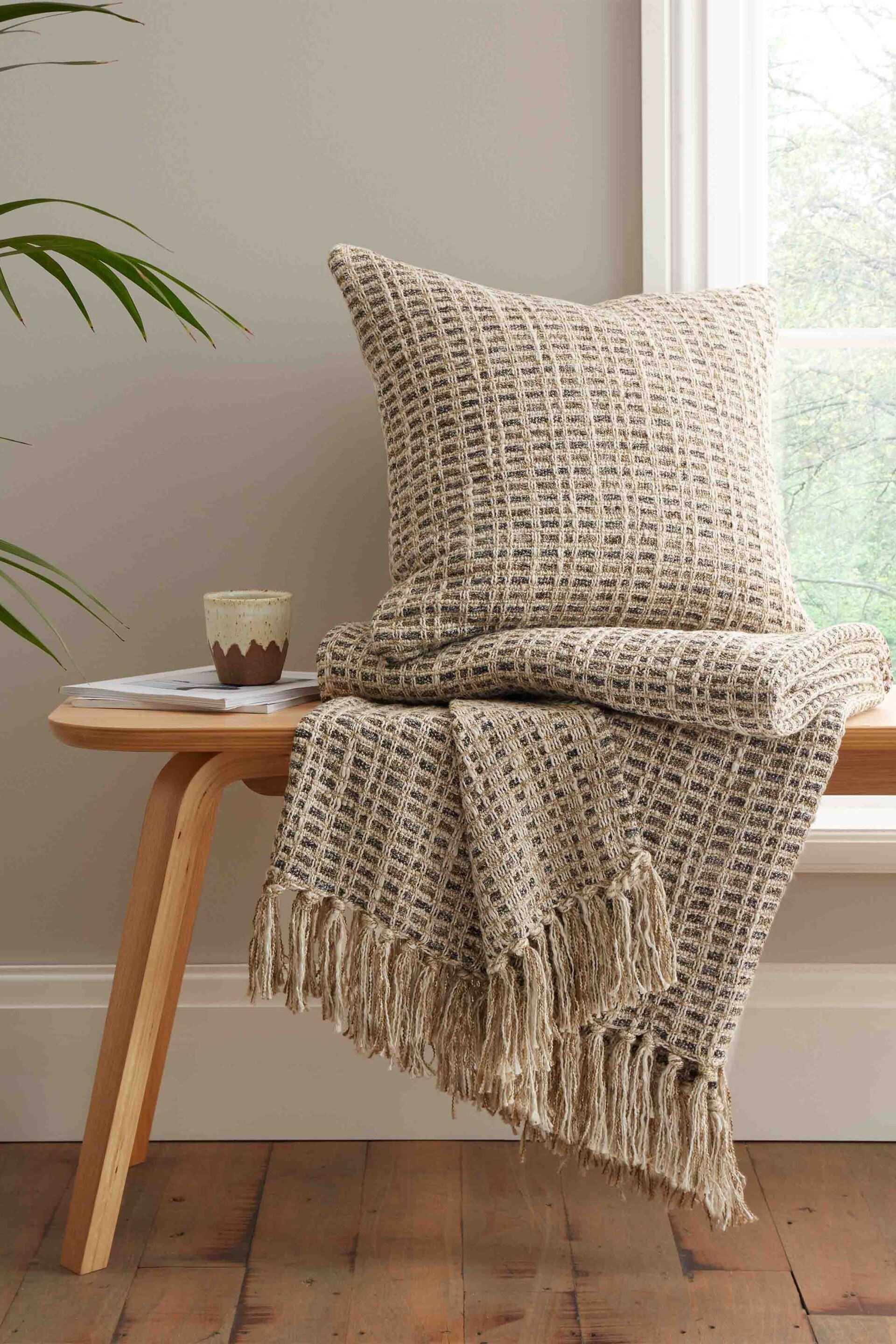 Bianca Natural Amble Linen Blend Woven Throw - Image 4 of 4