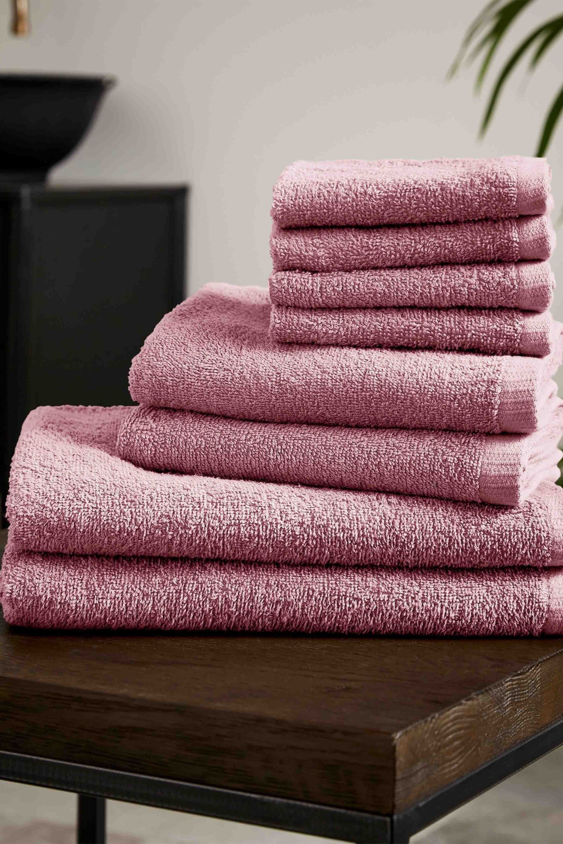 Catherine Lansfield Pink Quick Dry Cotton 8 Piece Towel Set - Image 1 of 3