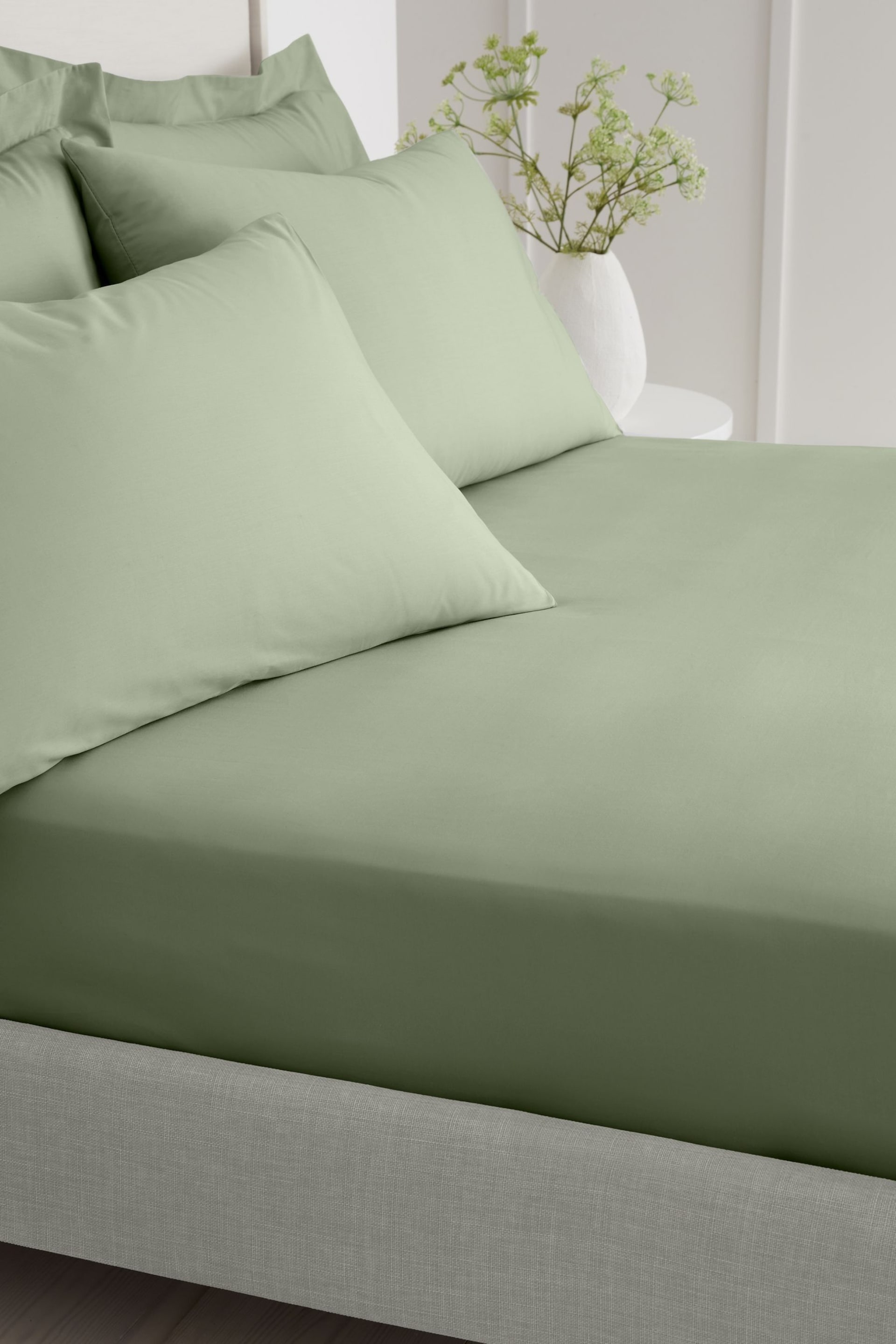 Bianca Sage Green 200 Thread Count Cotton Percale Deep Fitted Sheet - Image 2 of 4