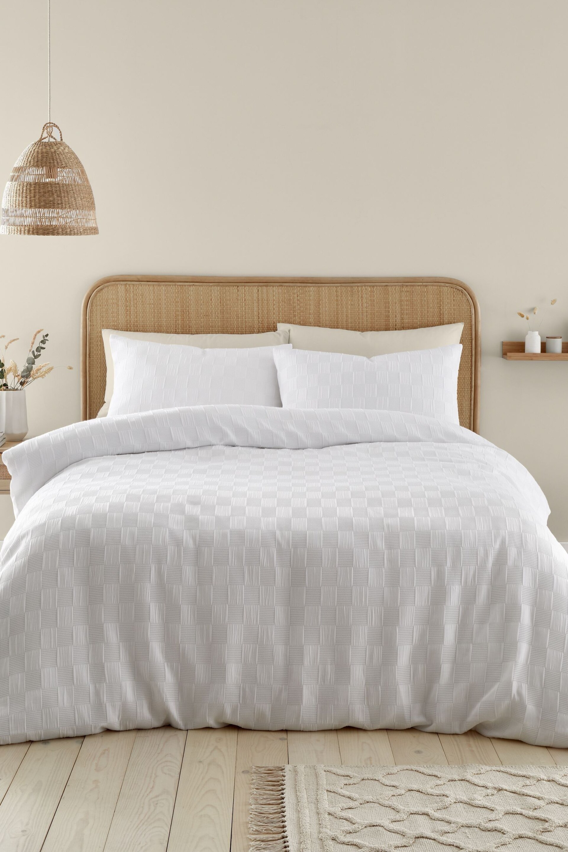 Catherine Lansfield White Waffle Checkerboard Duvet Cover Set - Image 2 of 5