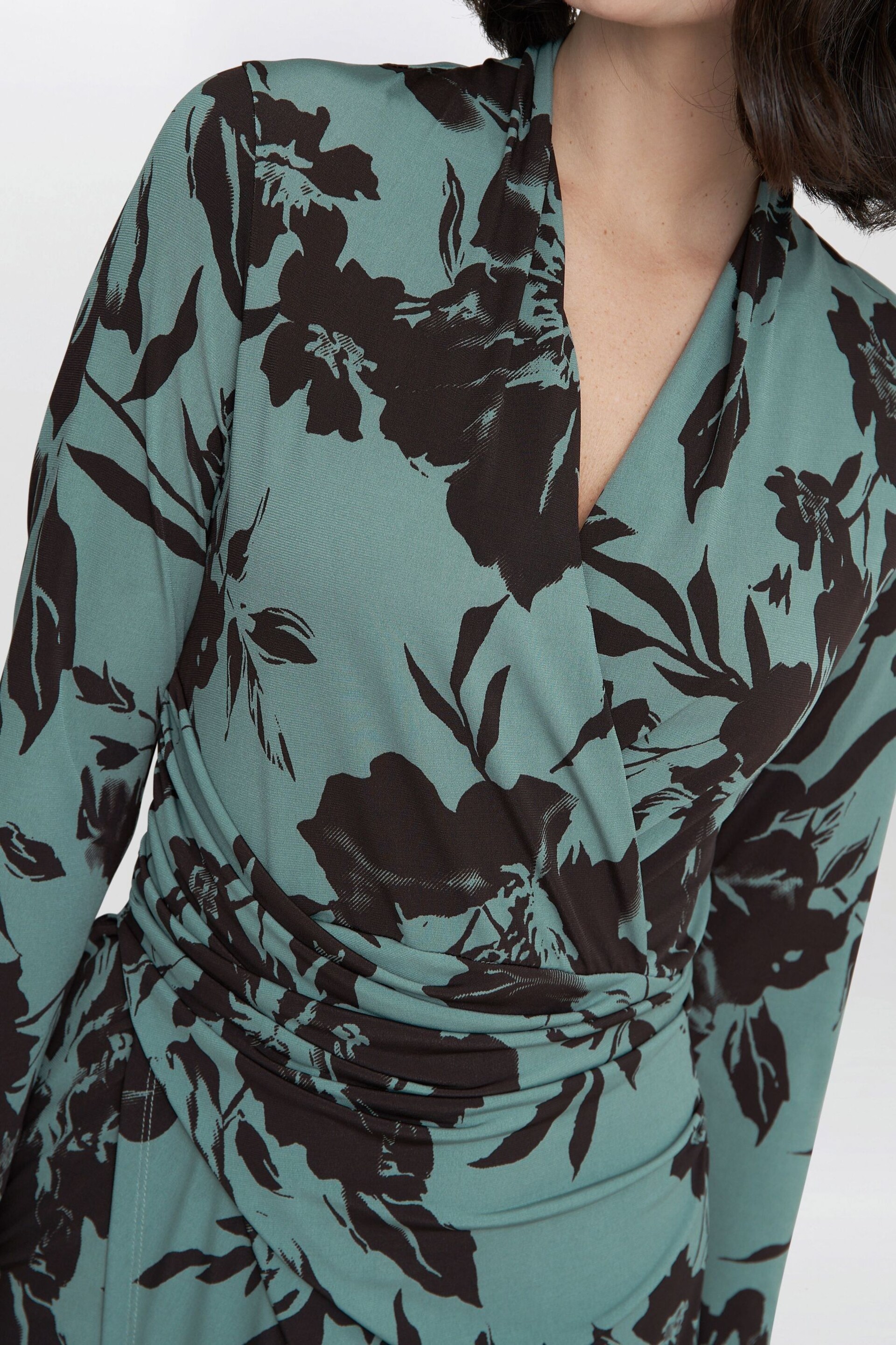 Gina Bacconi Green Ivy Jersey Wrap Dress - Image 3 of 4