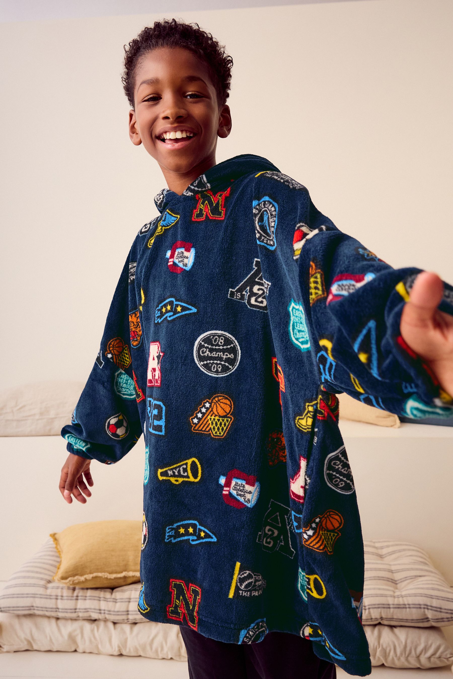 Cosy hooded blanket clearance