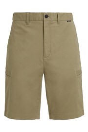 Calvin Klein Green Modern Twill Cargo Shorts - Image 4 of 5