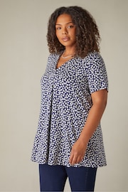 Live Unlimited Curve Blue Ditsy Print Jersey Pleat Front Top - Image 3 of 7