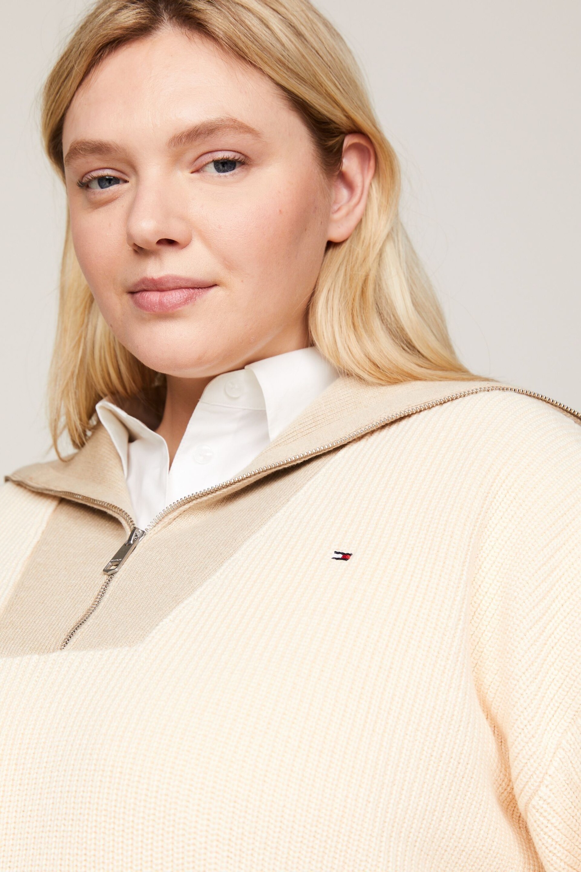 Tommy Hilfiger Cream Curve Half Zip Sweater - Image 3 of 5