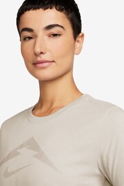 Nike White Trail T-Shirt - Image 3 of 3