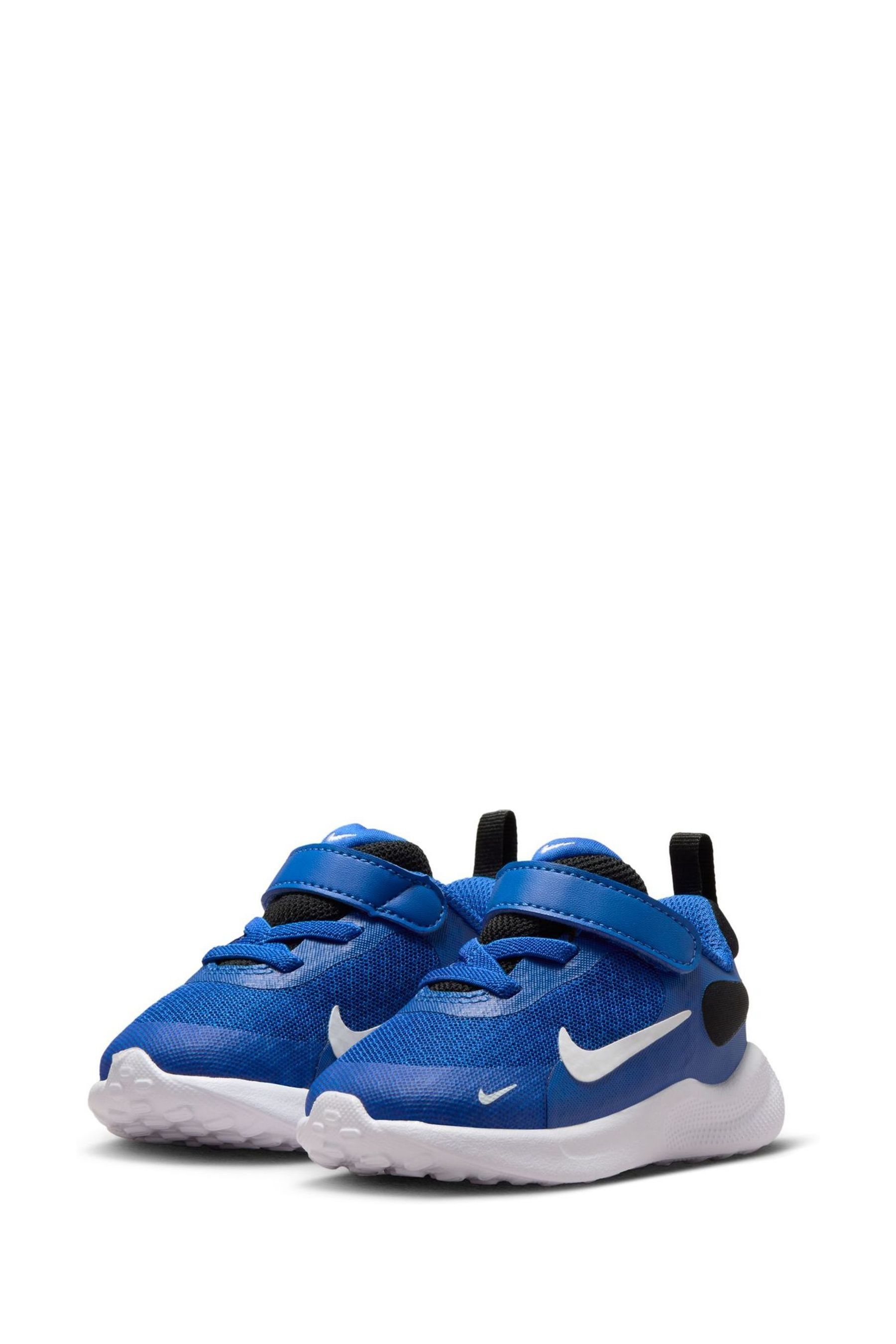 Nike revolution infant trainers 2025