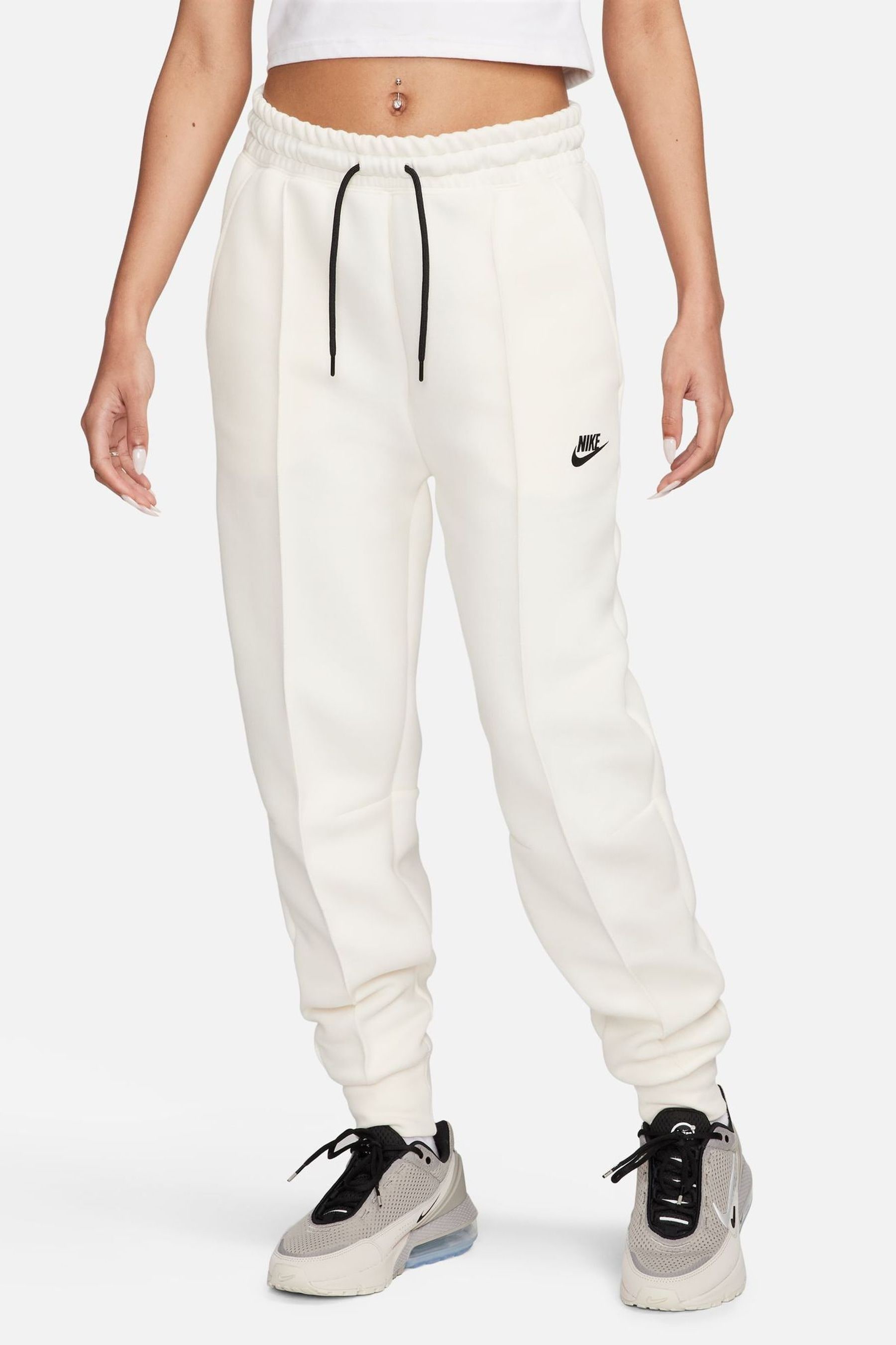 Nike white joggers discount