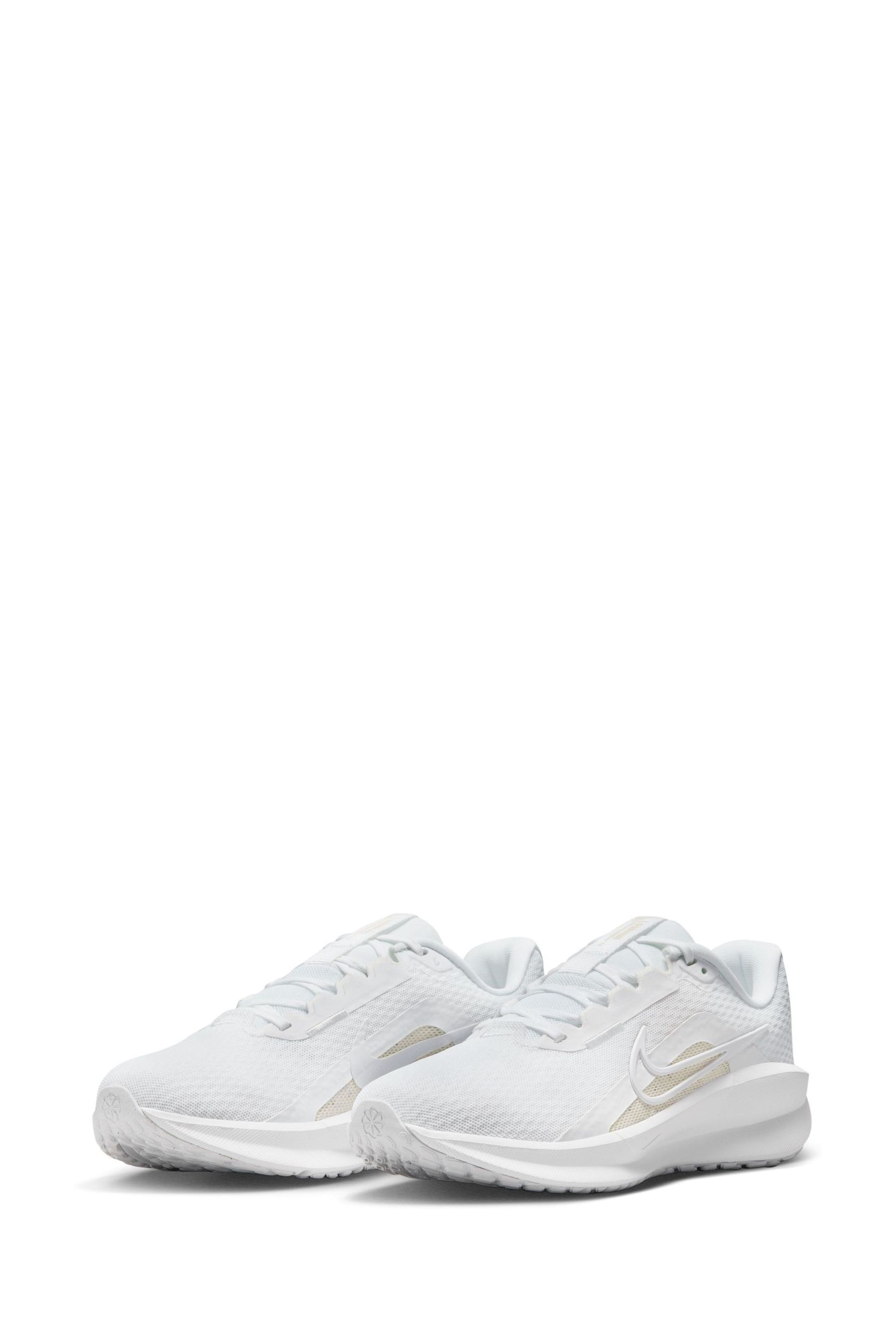 Women's nike downshifter discount