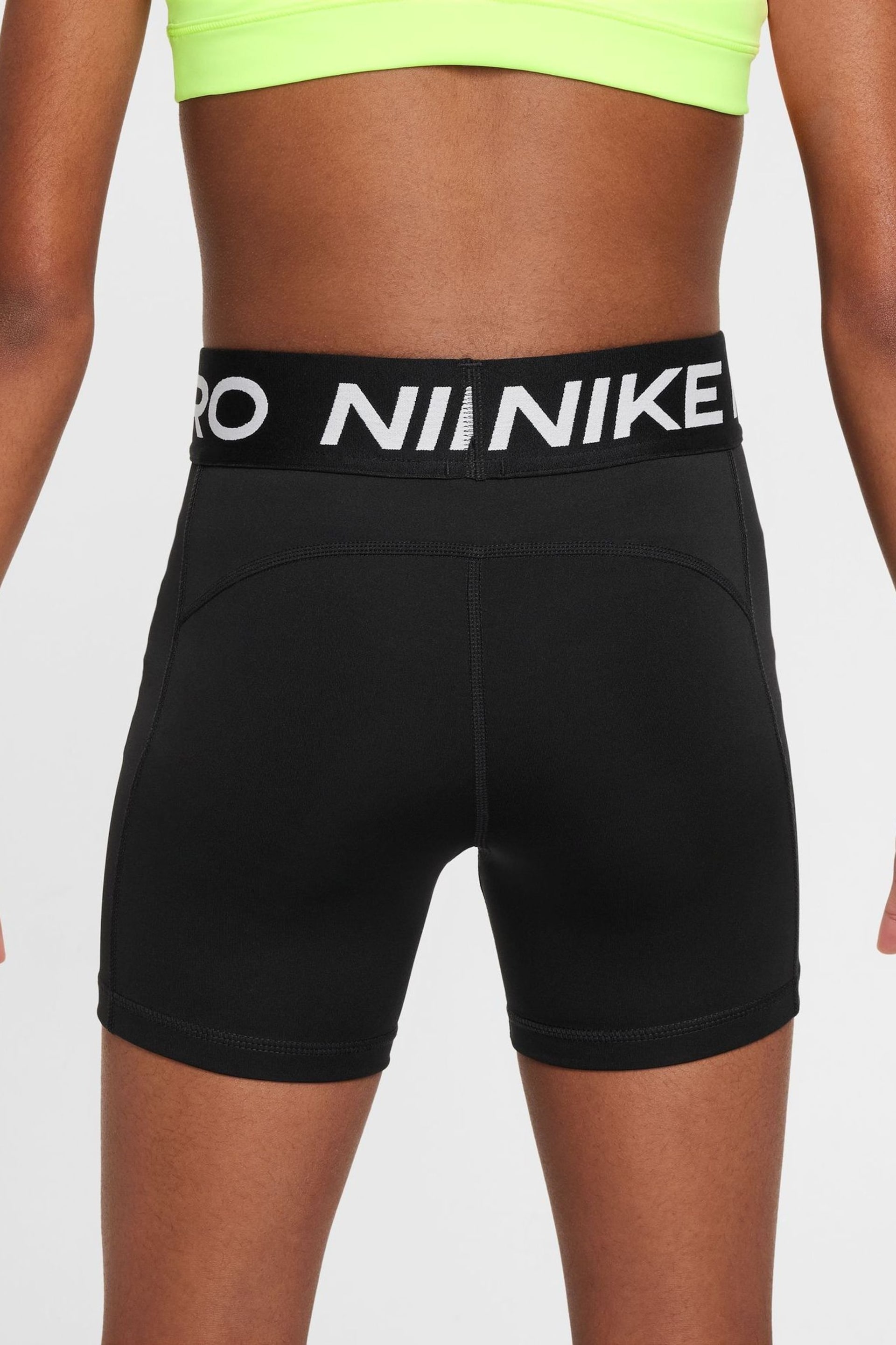 Nike Black Pro 3 Inch Period Leak Protection Shorts - Image 3 of 6
