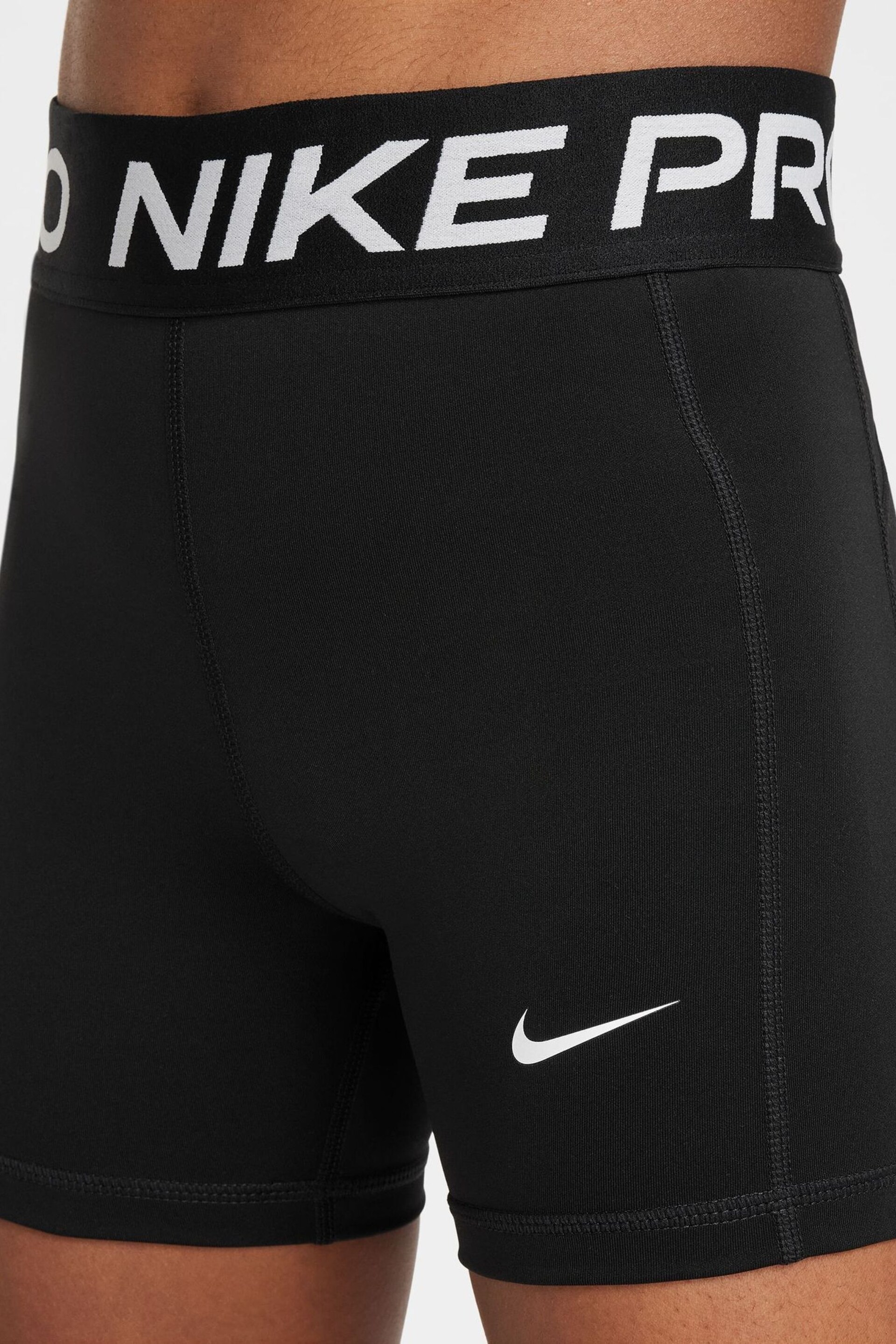 Nike Black Pro 3 Inch Period Leak Protection Shorts - Image 5 of 6