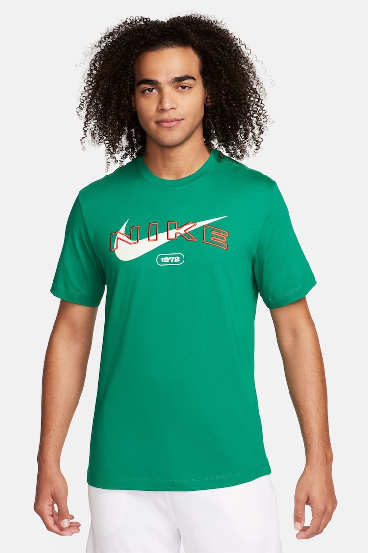 Nike Green Sportswear Graphic T-Shirt - Image 1 of 5