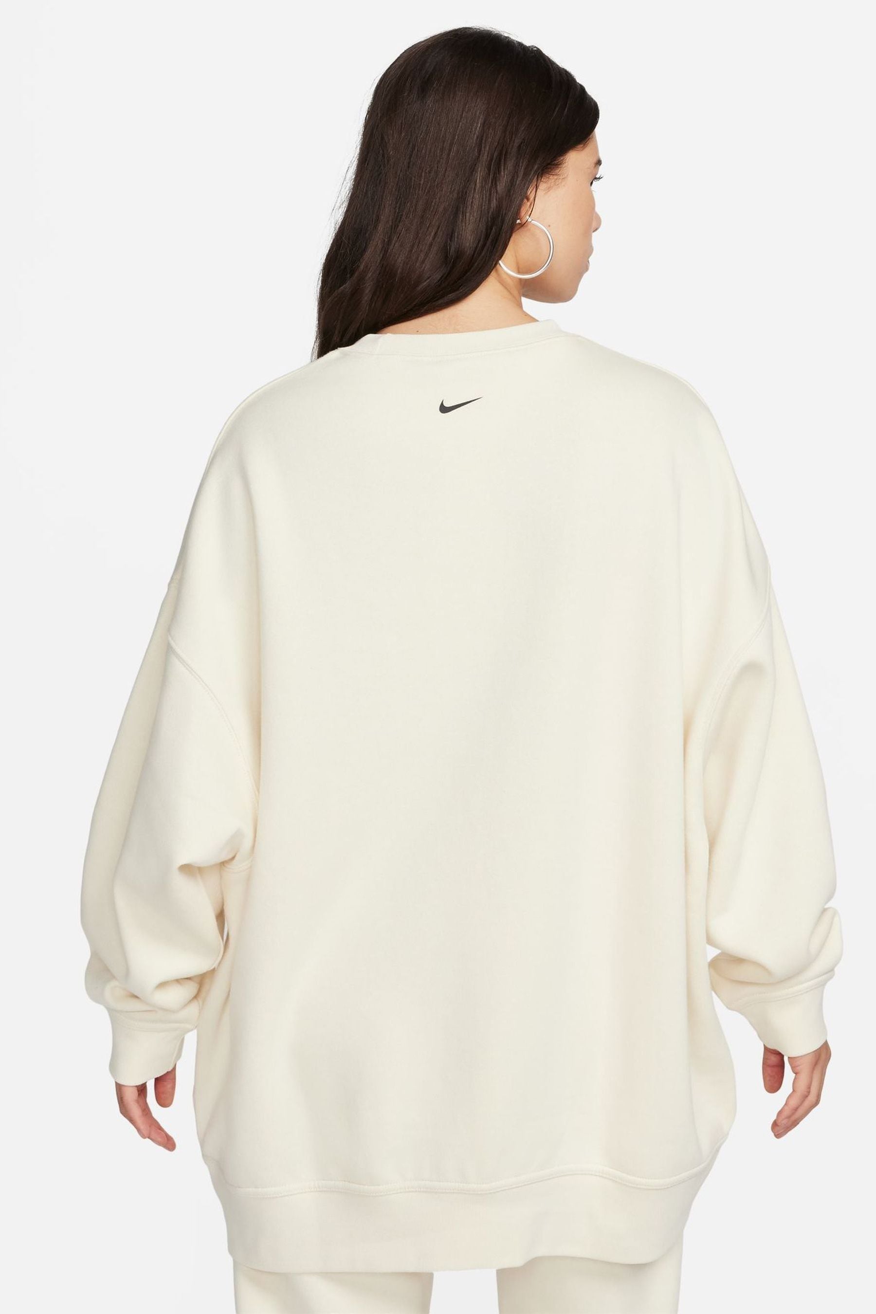 Nike cream oversized sweatshirt hotsell