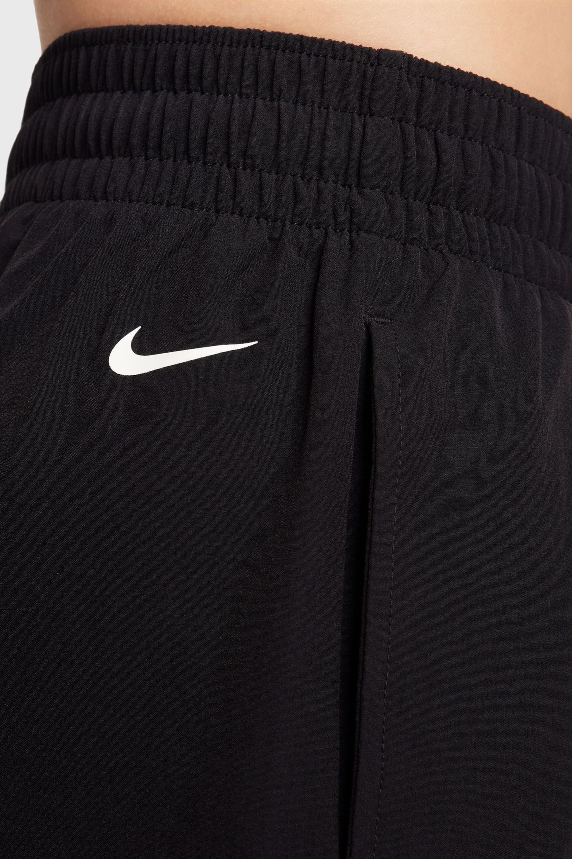 Nike Black Swoosh Logo Cargo Joggers - Image 5 of 8