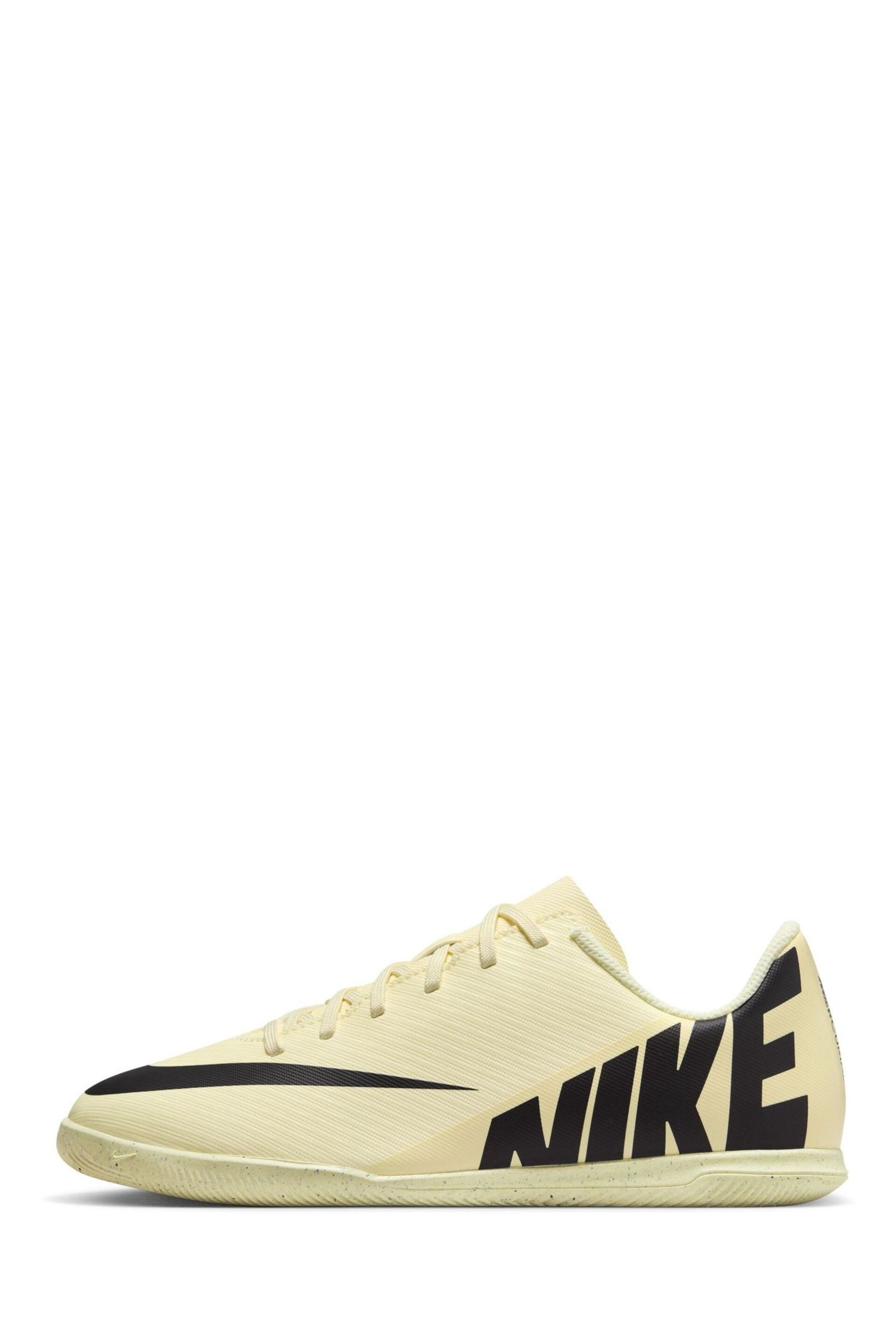 Nike Yellow Jr. Mercurial Vapor 15 Club Indoor Court Football Boots - Image 4 of 10