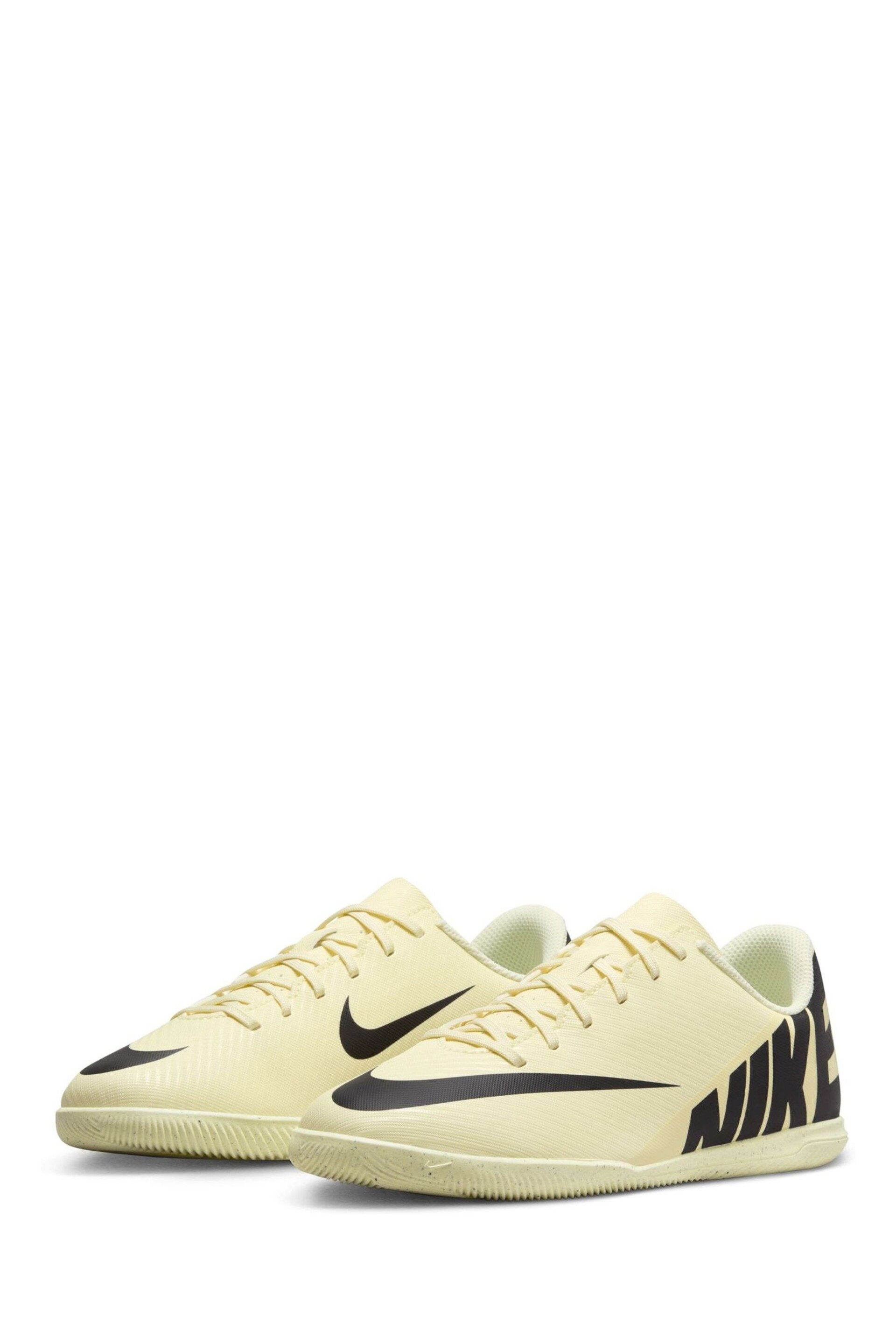 Nike Yellow Jr. Mercurial Vapor 15 Club Indoor Court Football Boots - Image 5 of 10