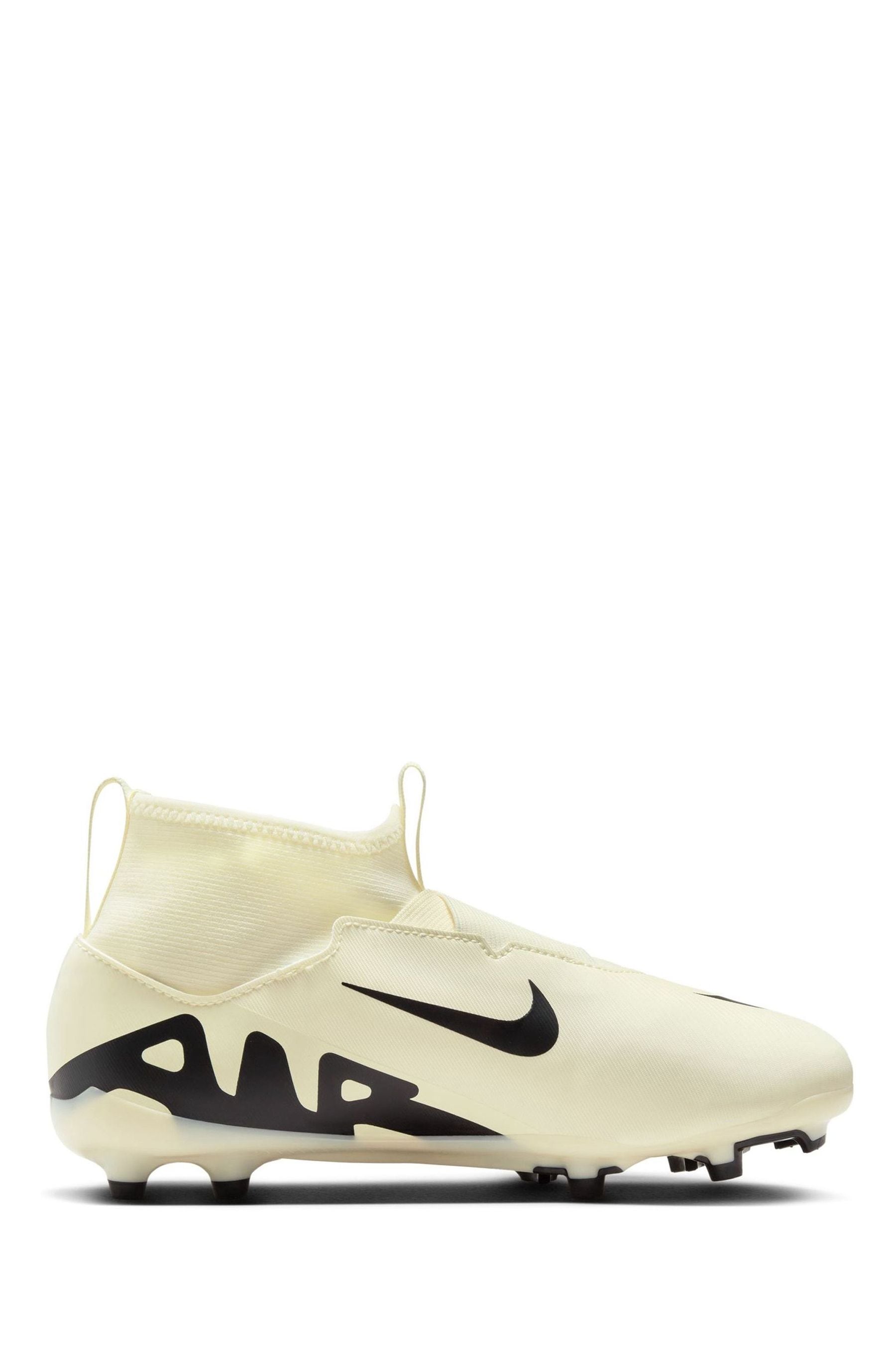 Gold and white nike football boots new arrivals