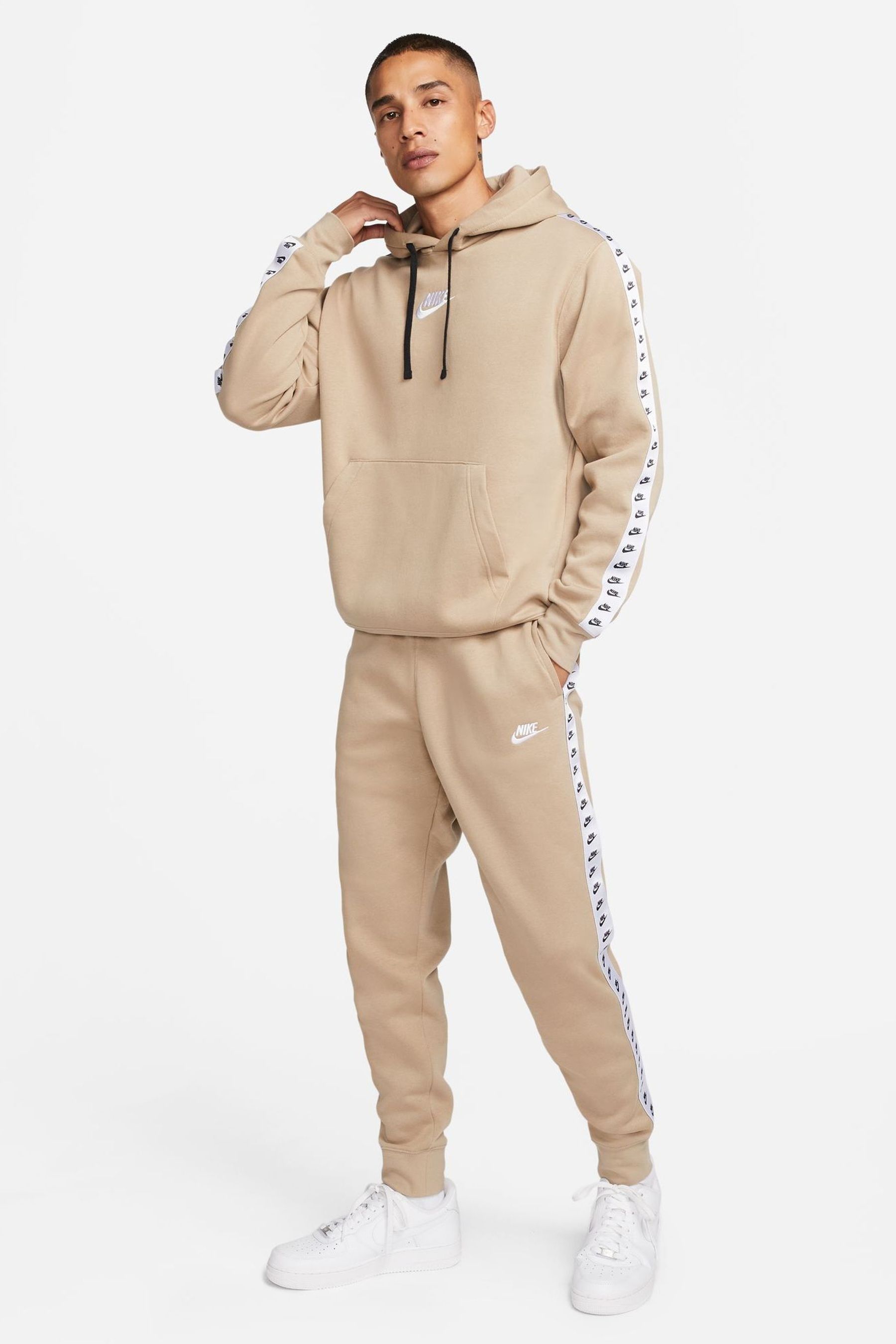 Brown nike jogging suit clearance