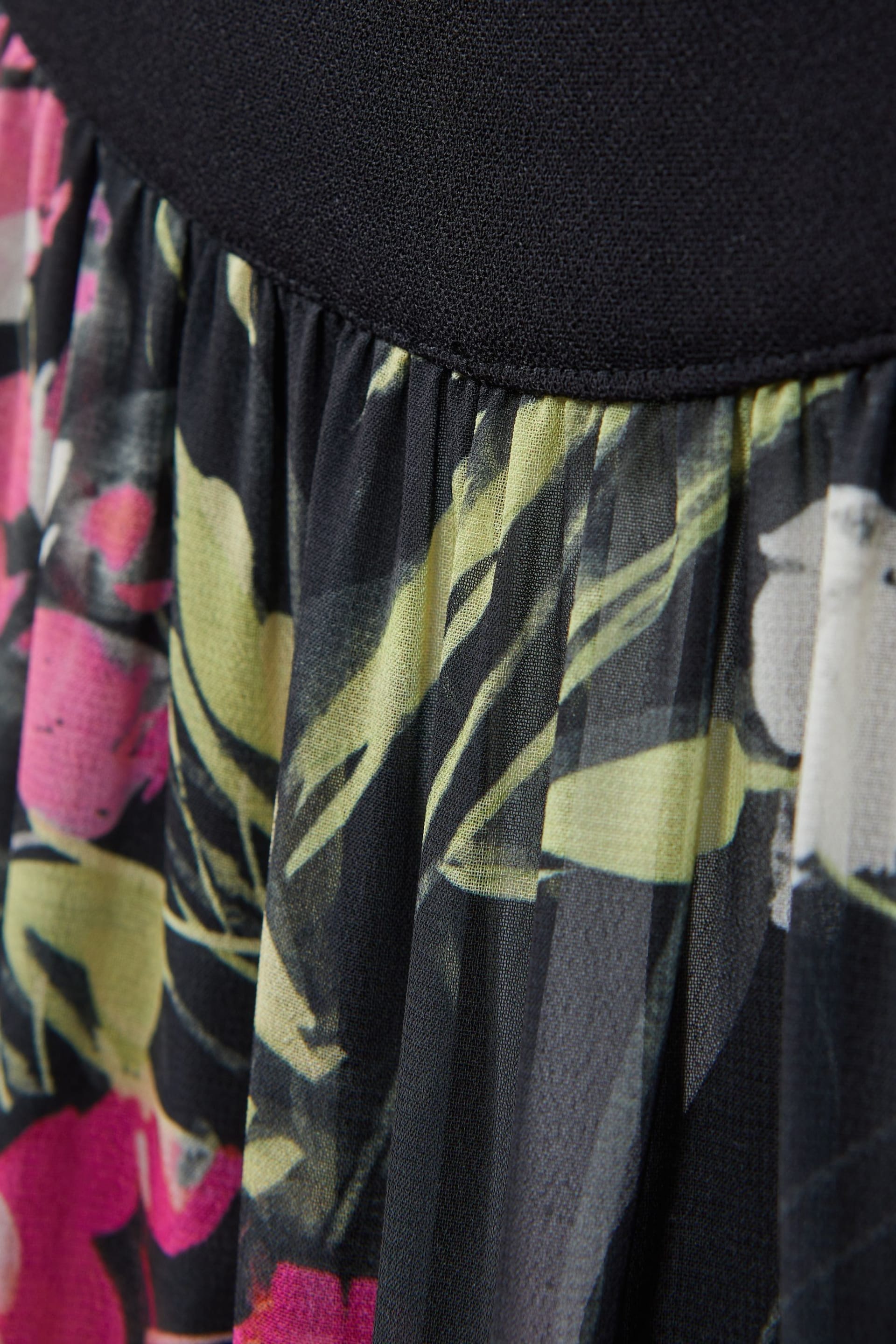 Florere Print Sleeve Midi Dress - Image 5 of 5