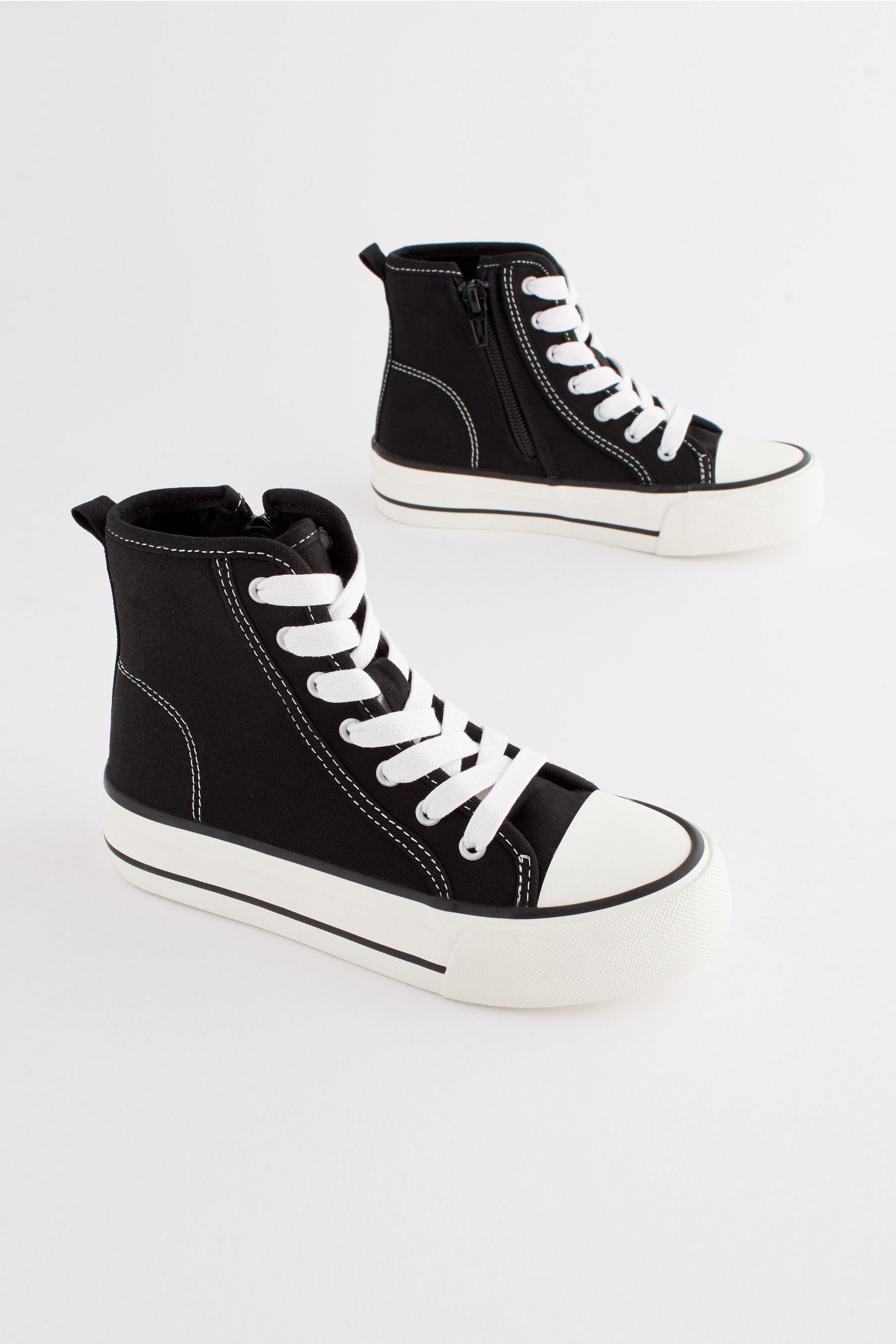 Black high chunky trainer store
