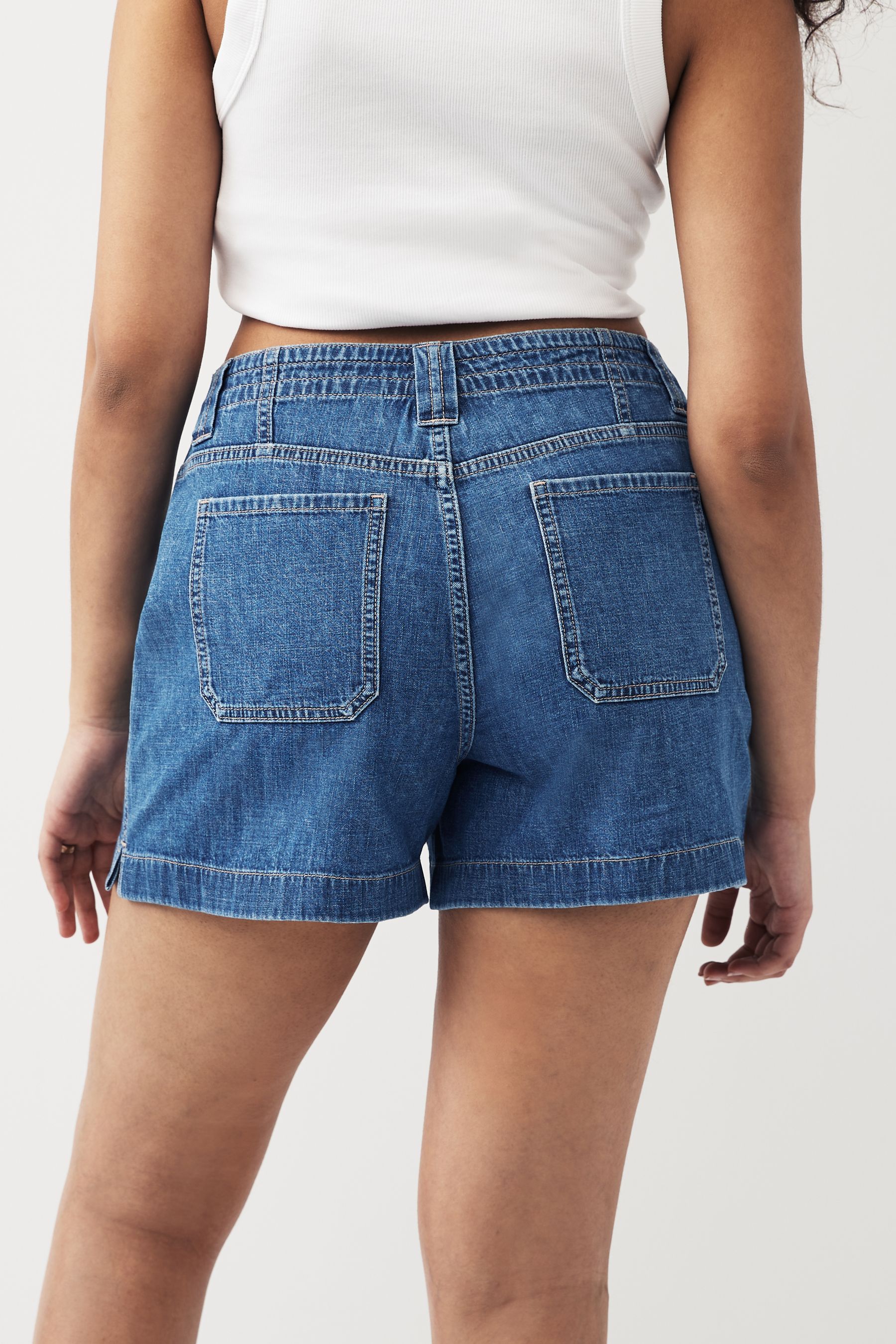 Denim shorts for hourglass figure hotsell