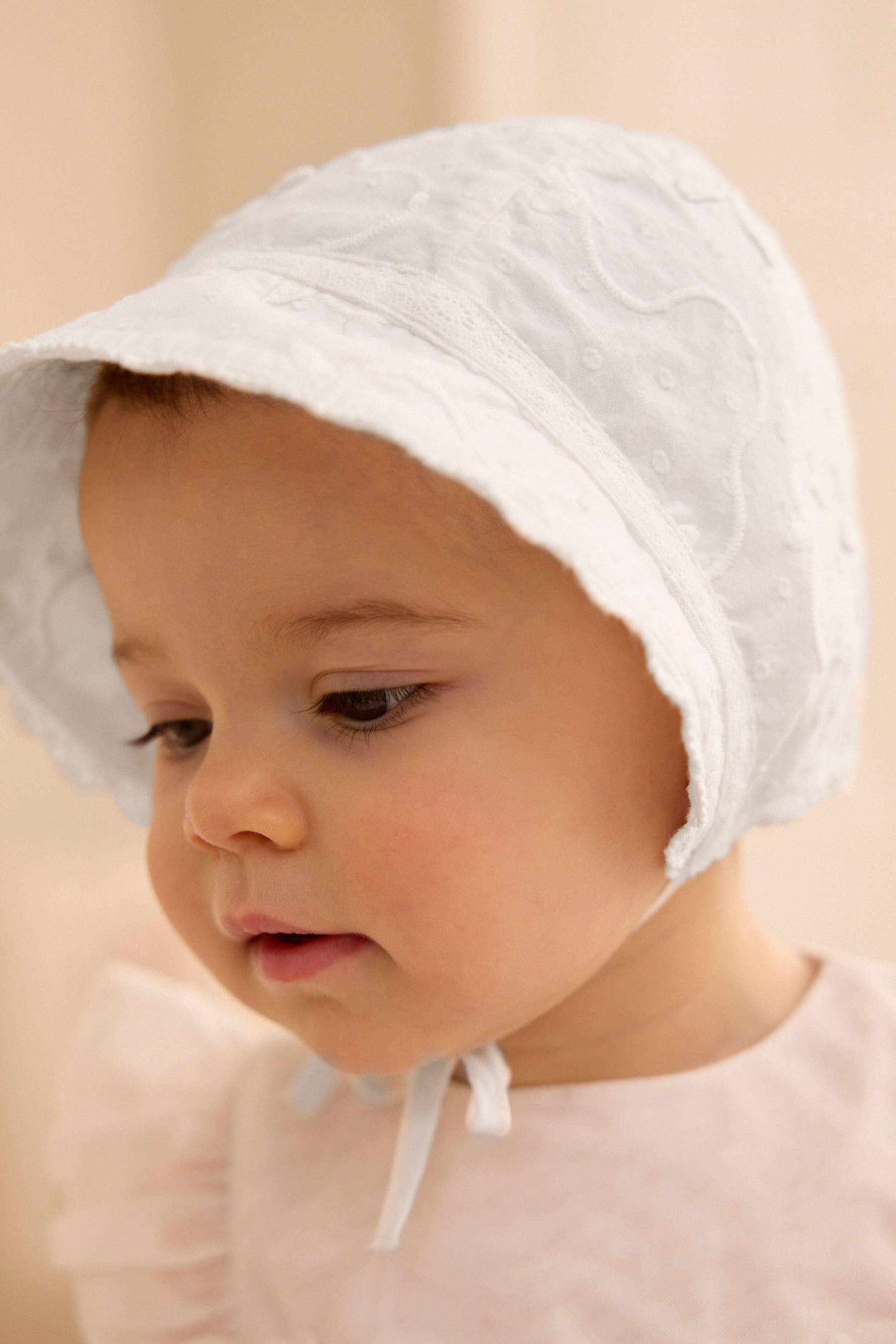 White Occasion Baby Bonnet Hat 0 18mths