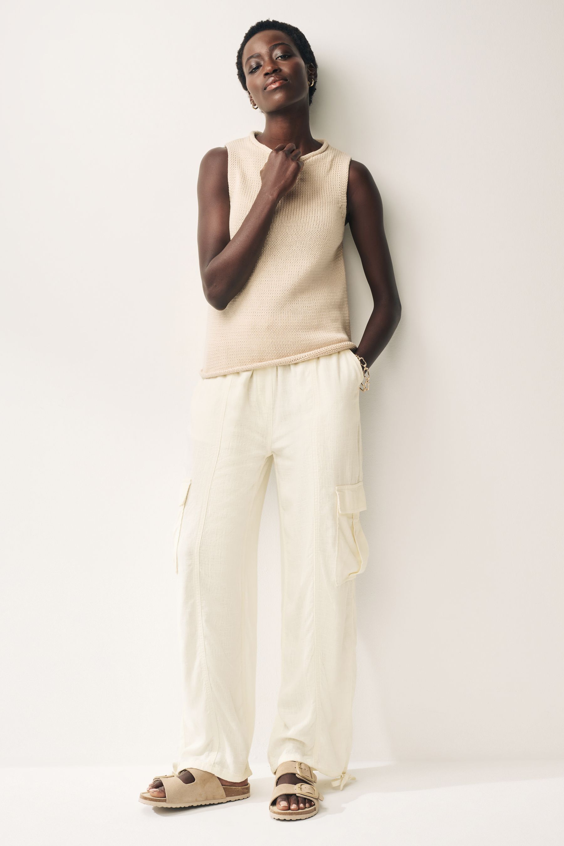 Linen cargo trousers store