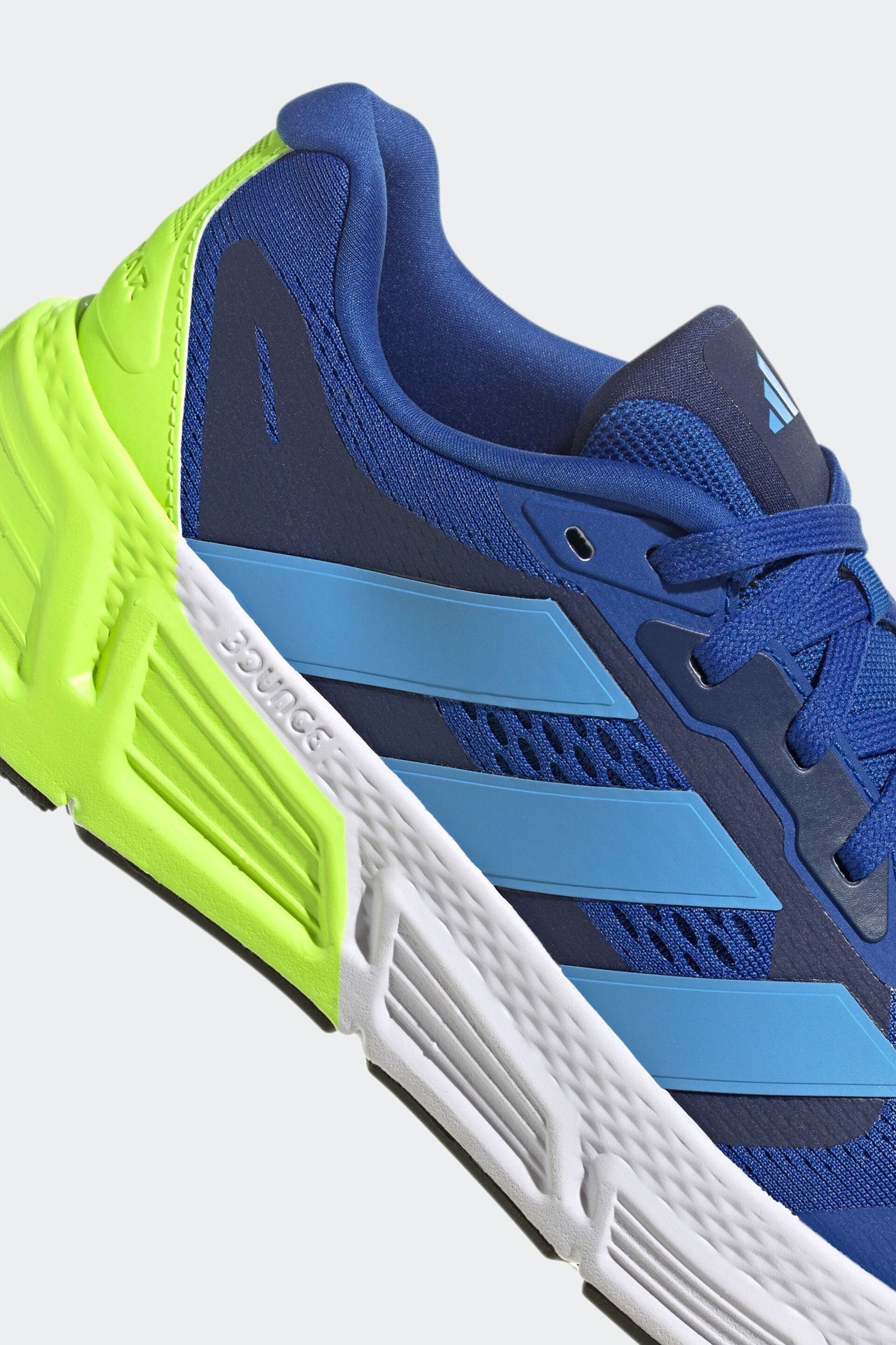 adidas Blue Questar Trainer - Image 7 of 8